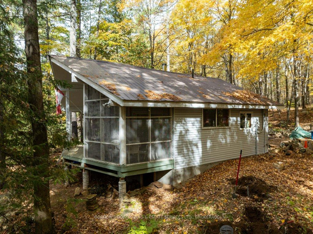 Photo 1 of 1340 Cannon Trail, Frontenac, Frontenac North — HOMEH