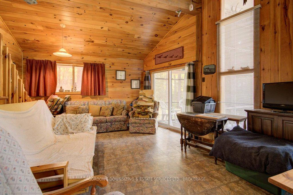 Photo 15 of 1340 Cannon Trail, Frontenac, Frontenac North — HOMEH
