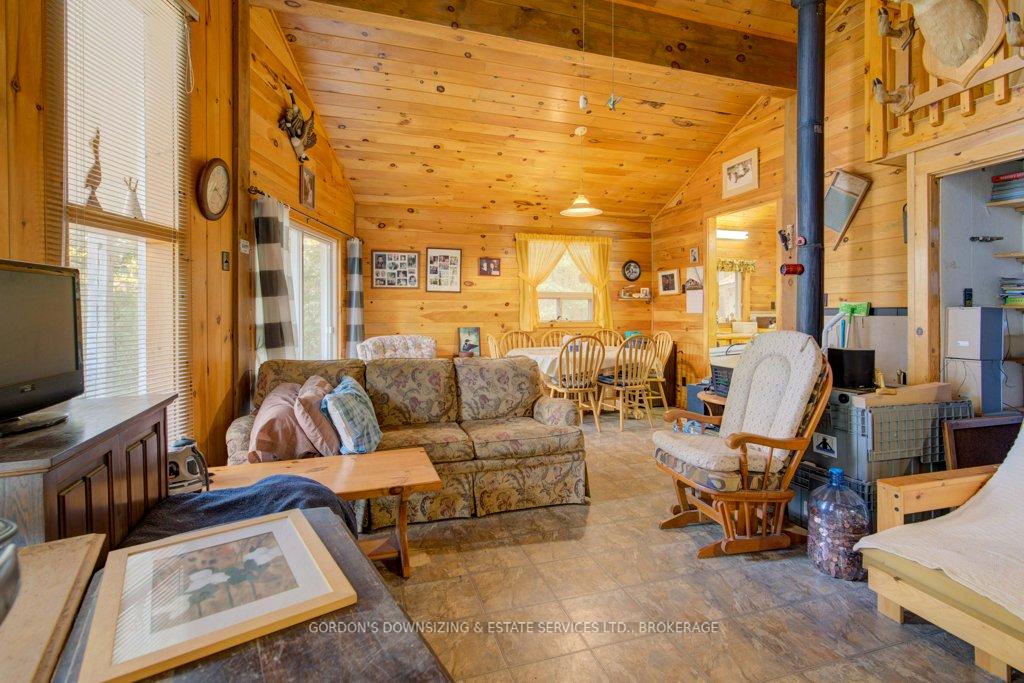 Photo 17 of 1340 Cannon Trail, Frontenac, Frontenac North — HOMEH