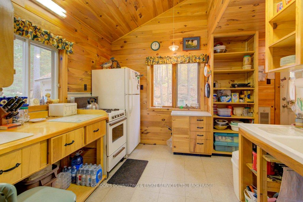 Photo 21 of 1340 Cannon Trail, Frontenac, Frontenac North — HOMEH