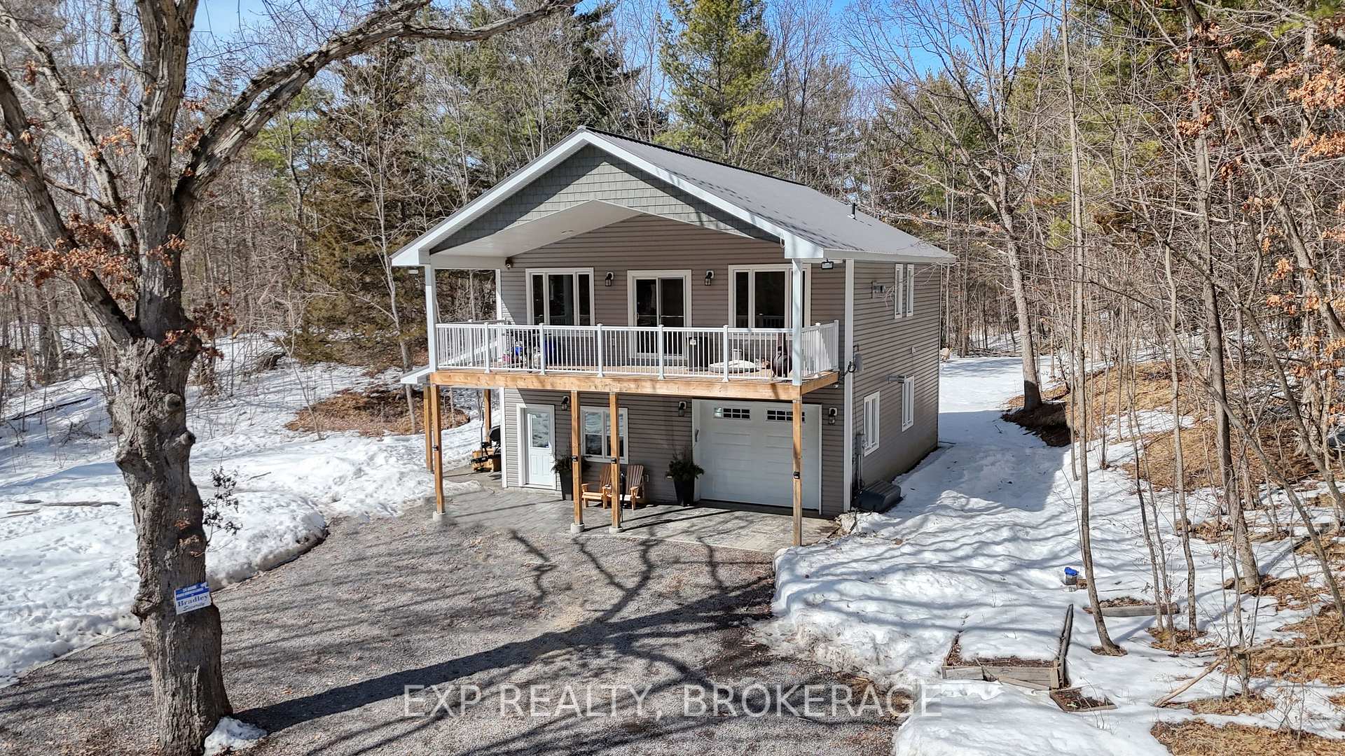 Photo 1 of 2579 Desert Lake Road, Frontenac, Frontenac South — HOMEH