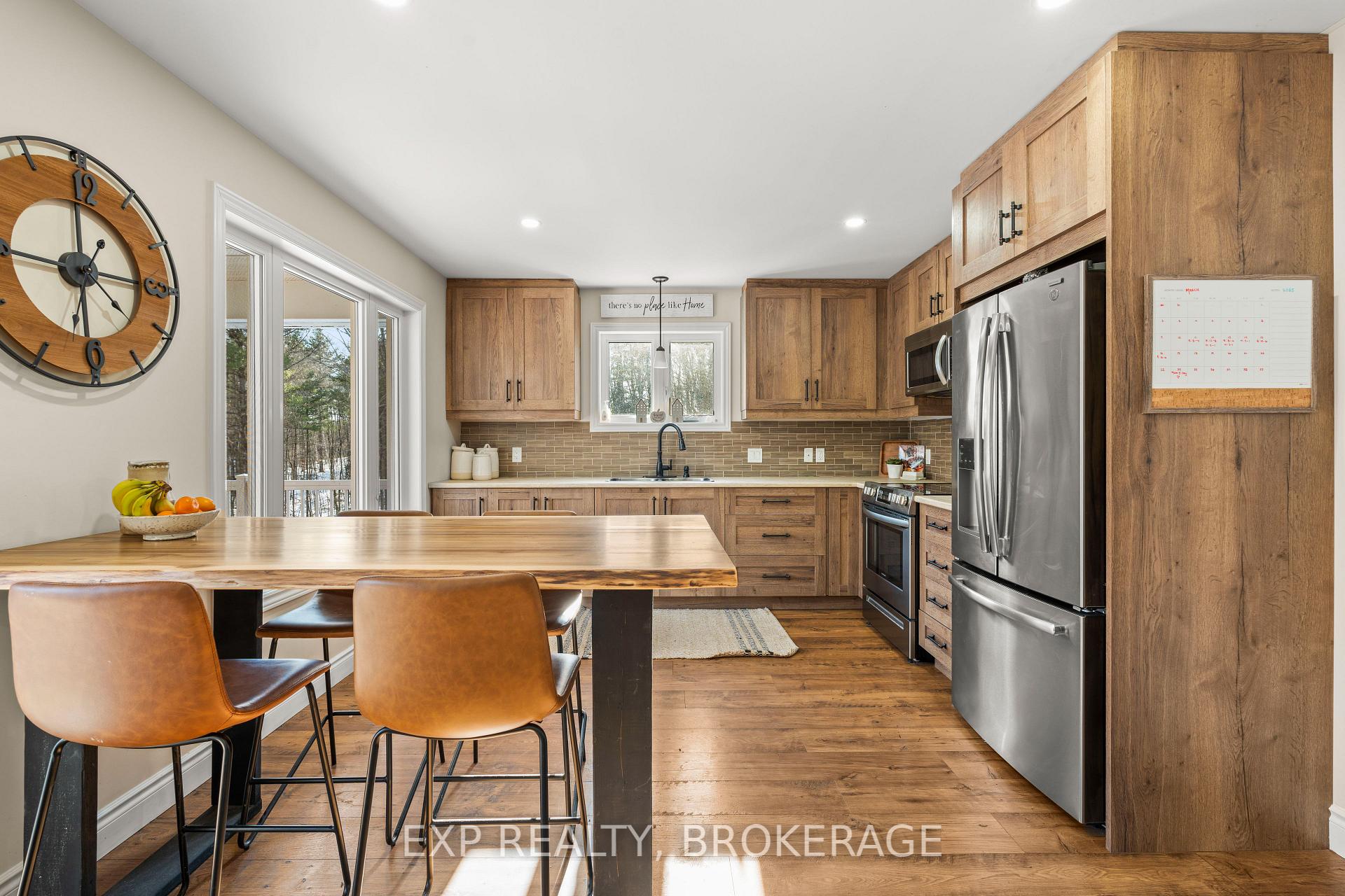 Photo 8 of 2579 Desert Lake Road, Frontenac, Frontenac South — HOMEH