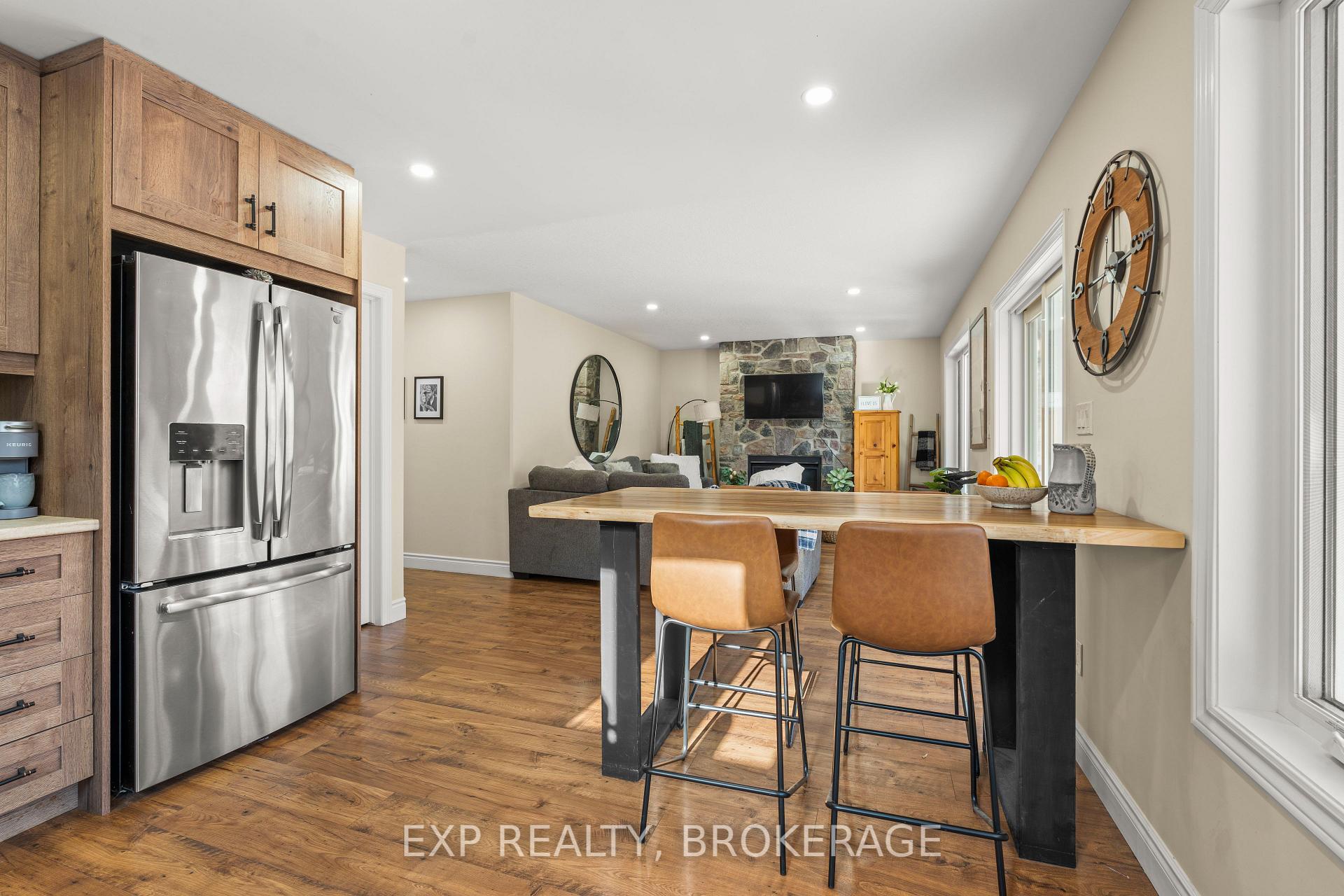 Photo 10 of 2579 Desert Lake Road, Frontenac, Frontenac South — HOMEH