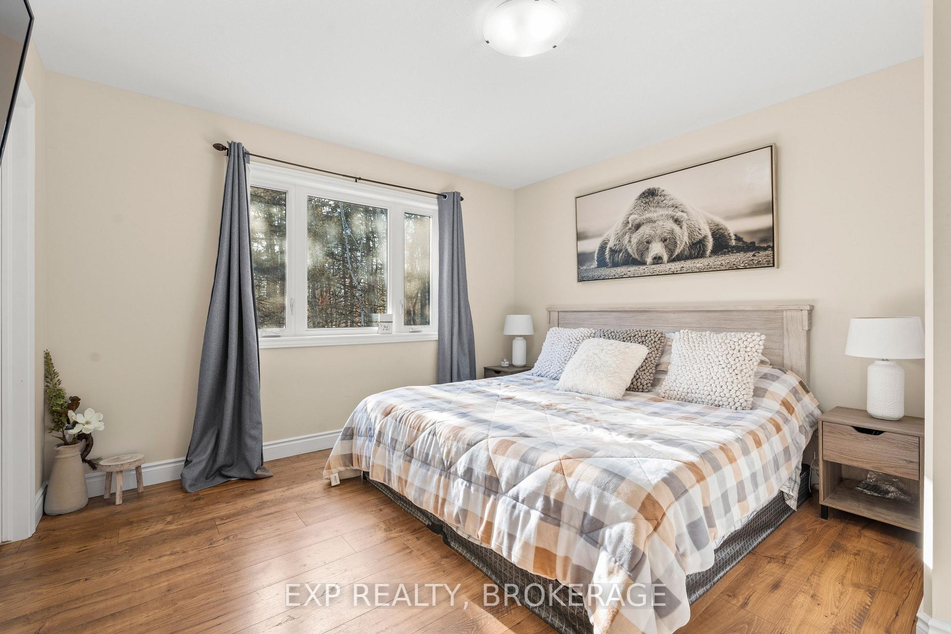 Photo 13 of 2579 Desert Lake Road, Frontenac, Frontenac South — HOMEH