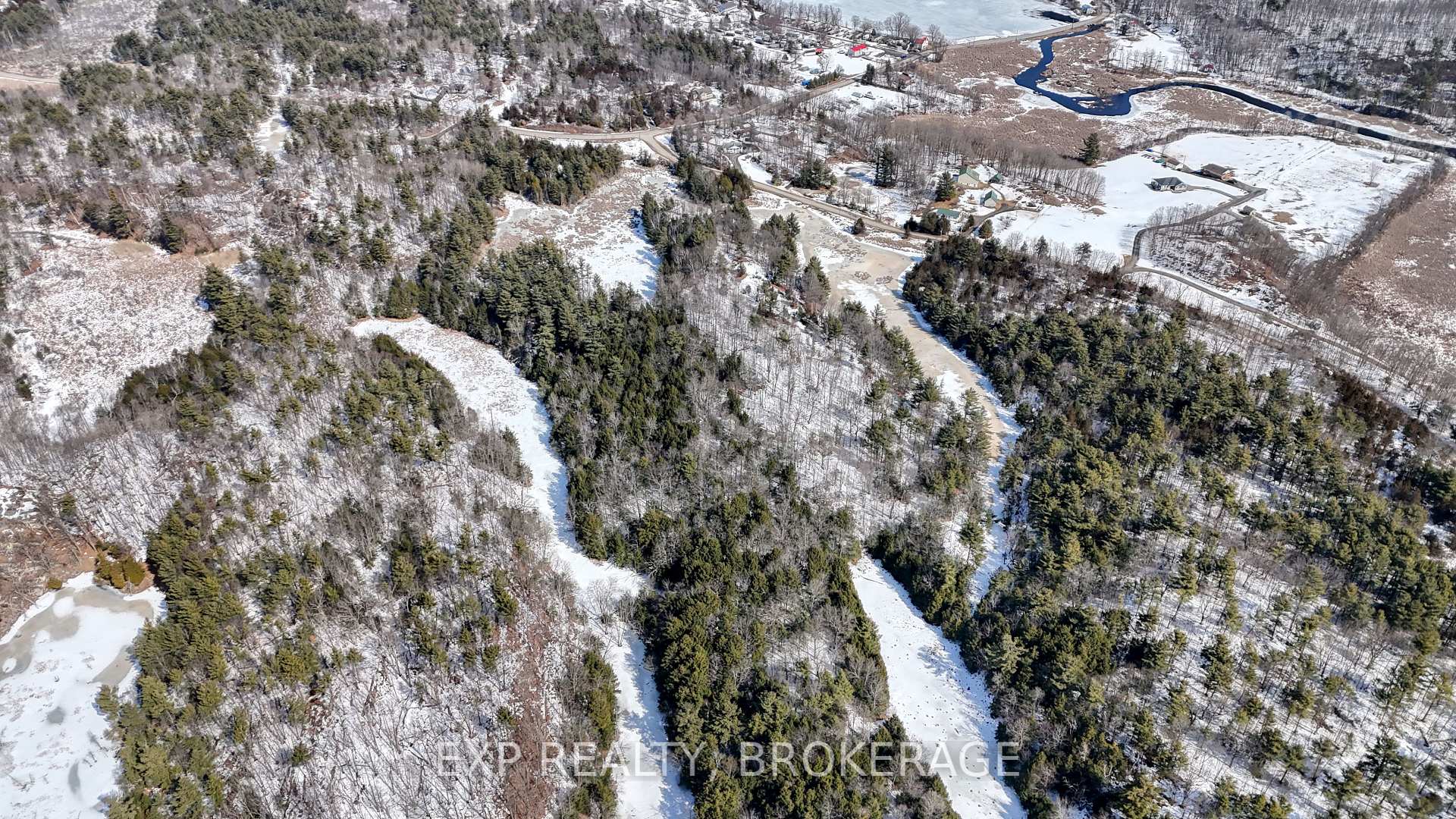 Photo 32 of 2579 Desert Lake Road, Frontenac, Frontenac South — HOMEH