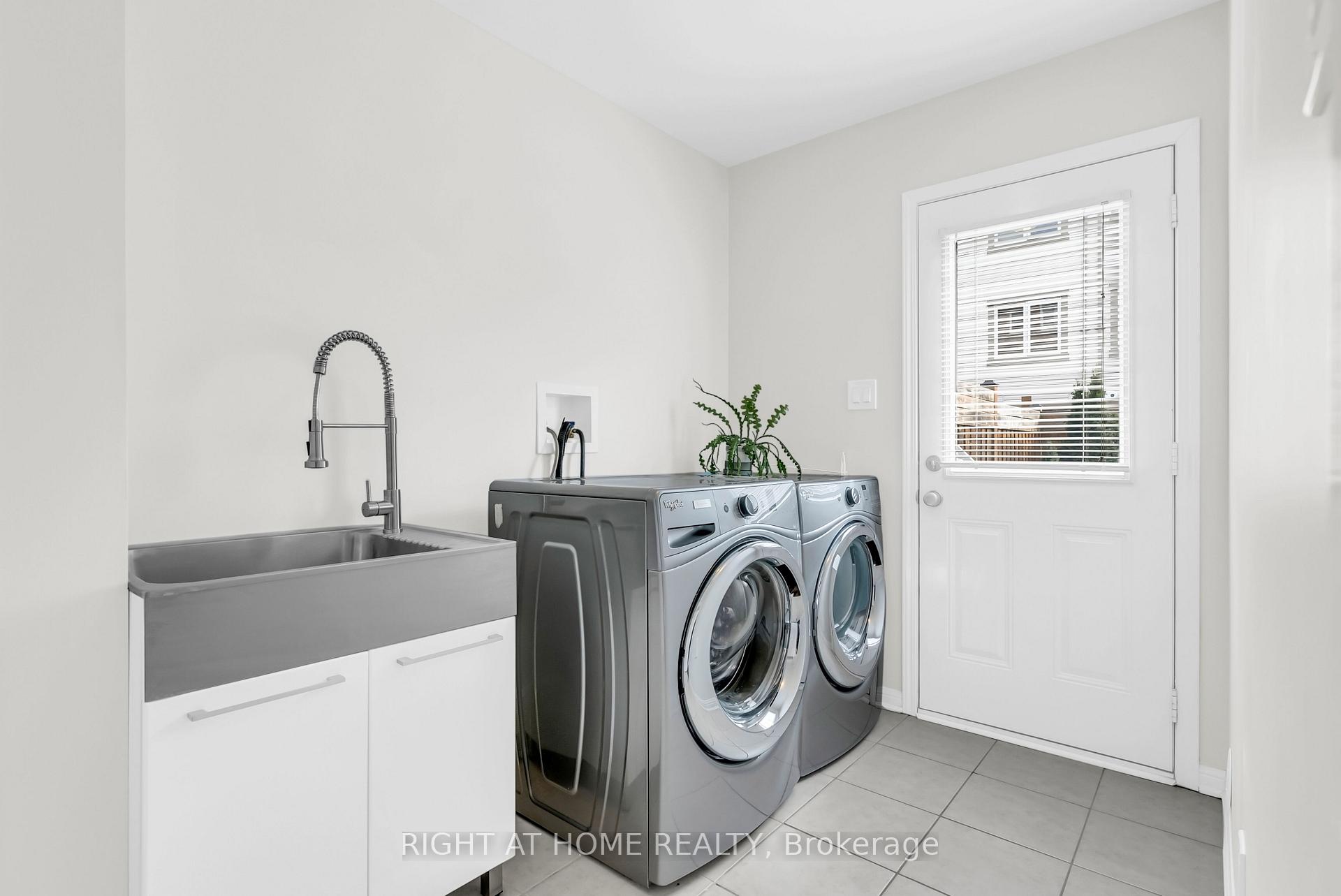 Photo 28 of 37 Ariel Road, Brampton, Northwest Brampton — HOMEH