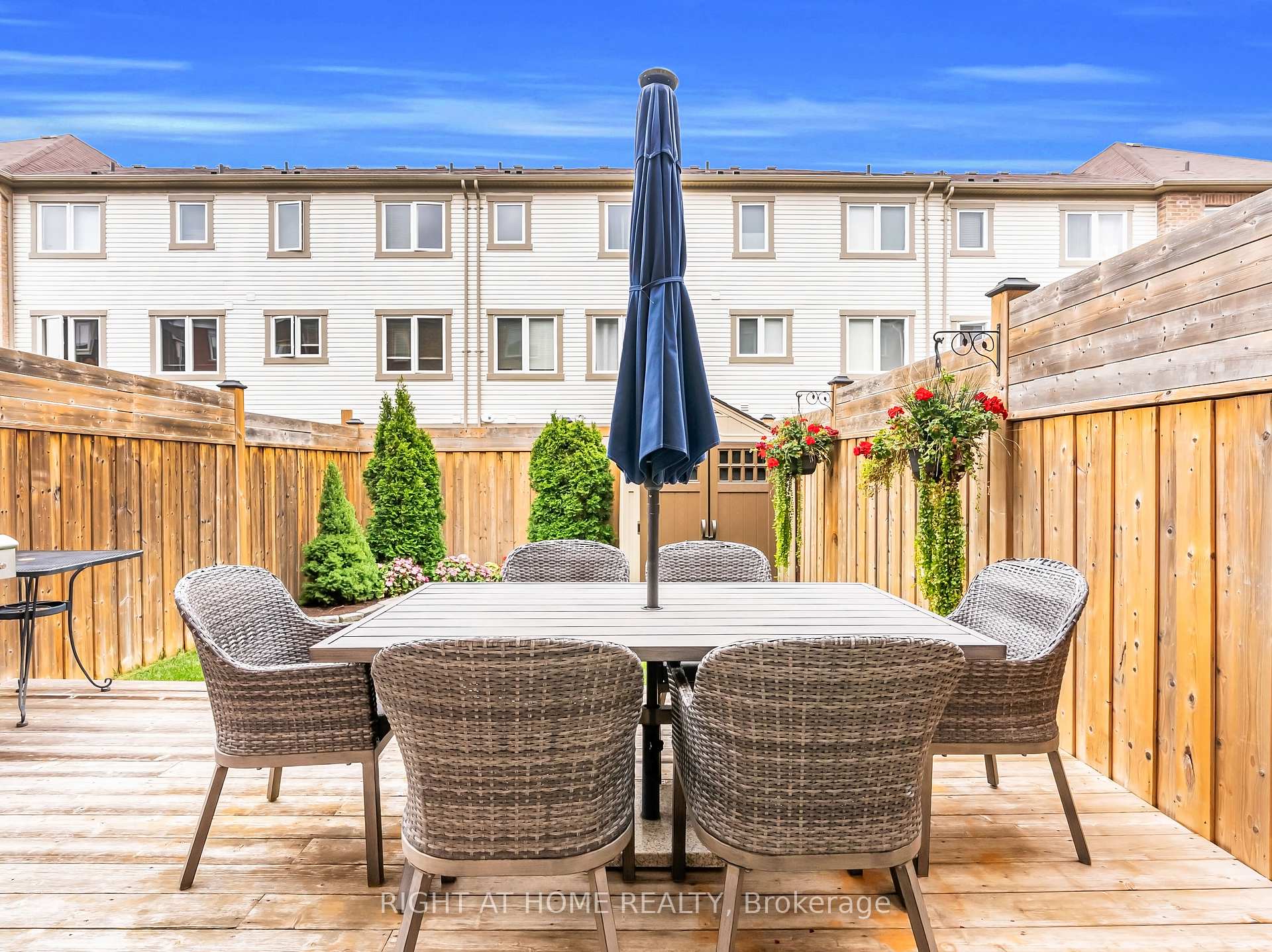 Photo 30 of 37 Ariel Road, Brampton, Northwest Brampton — HOMEH