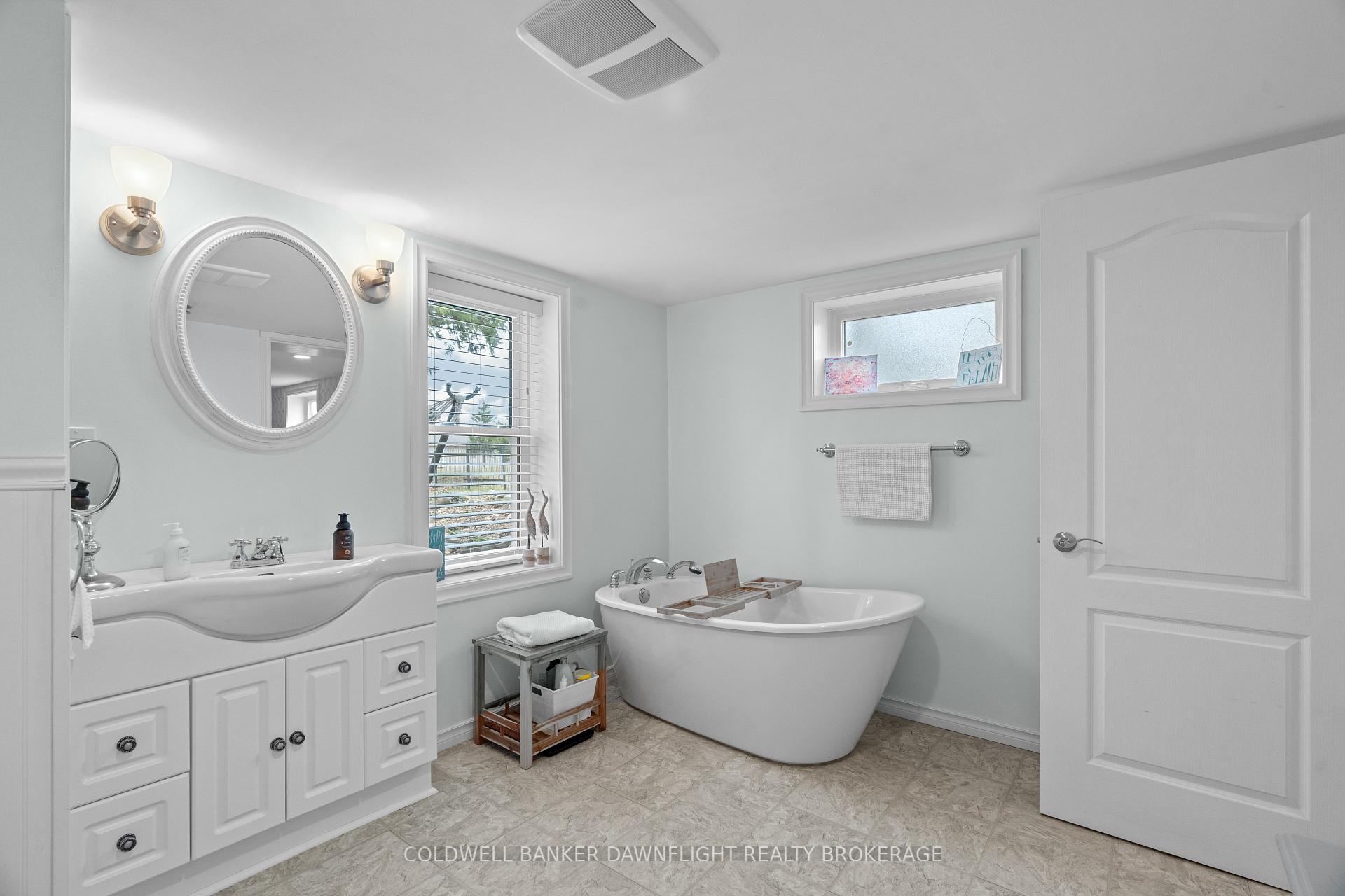 Photo 27 of 19 John Street N, Bluewater, Zurich — HOMEH