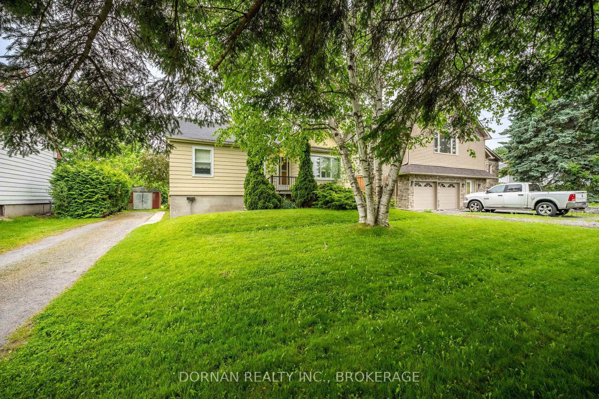Photo 7 of 38 Darlington Boulevard, Clarington, Courtice — HOMEH