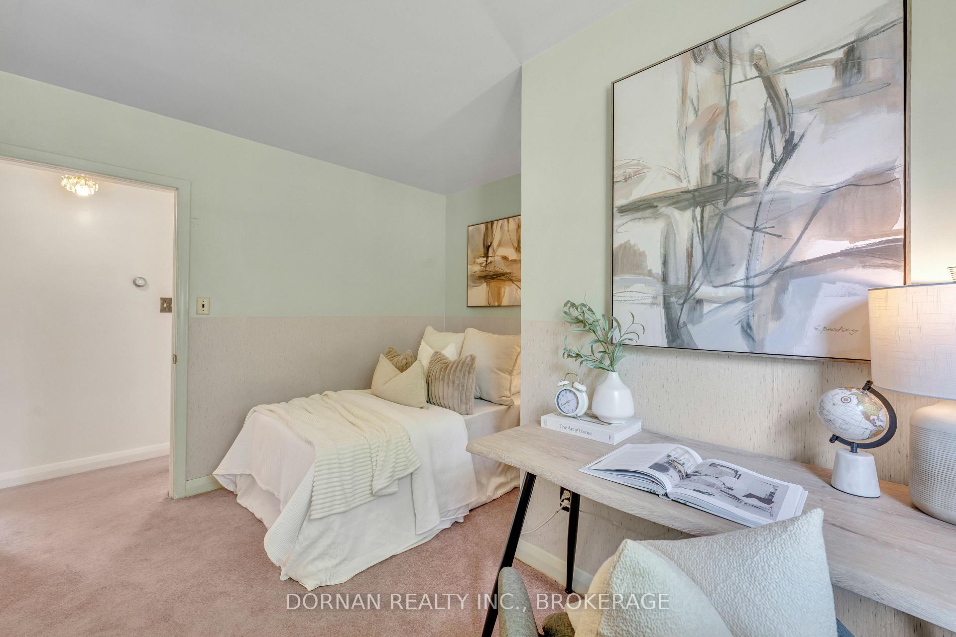 Photo 24 of 38 Darlington Boulevard, Clarington, Courtice — HOMEH