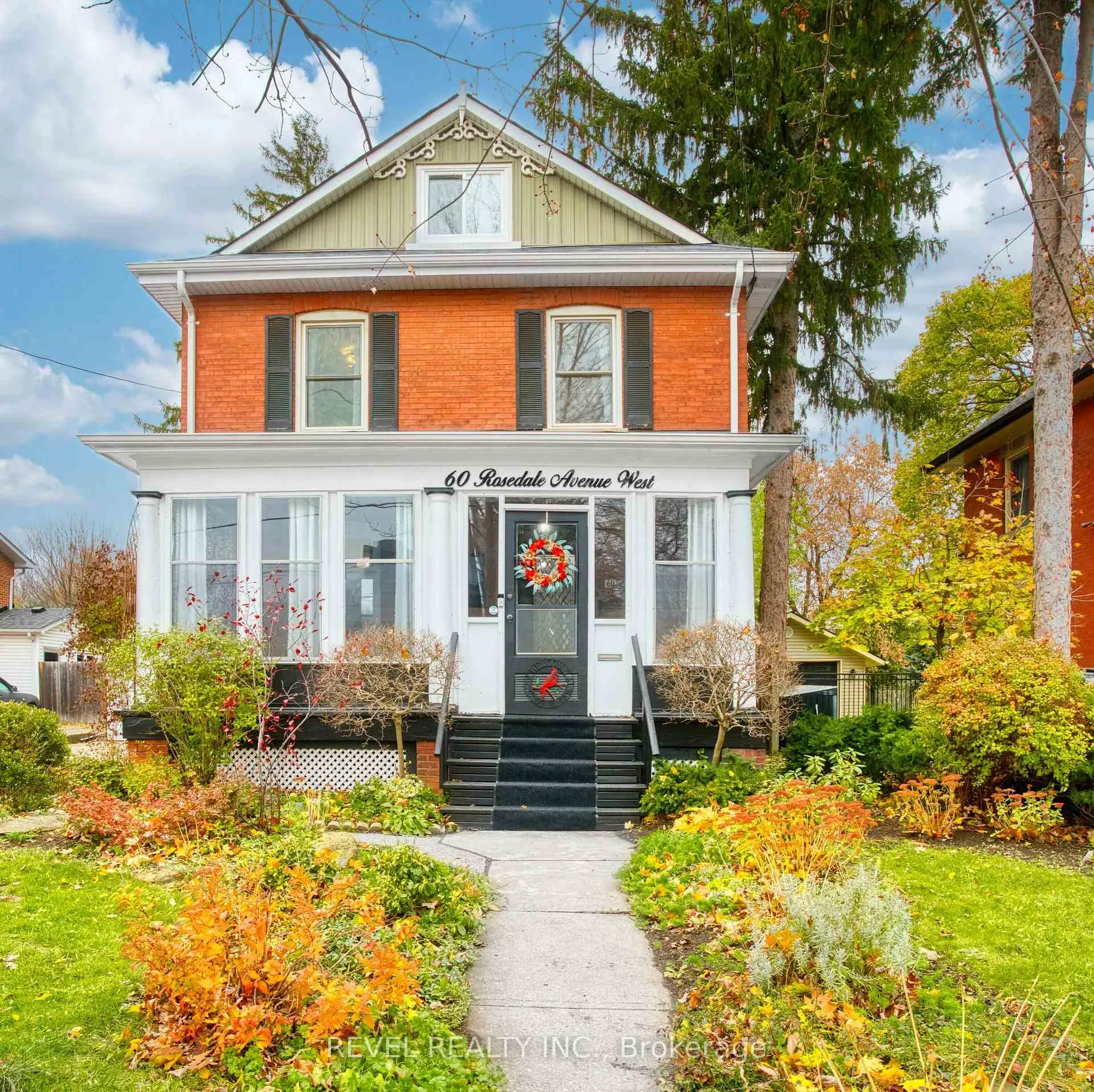 Front of 60 Rosedale Avenue W
