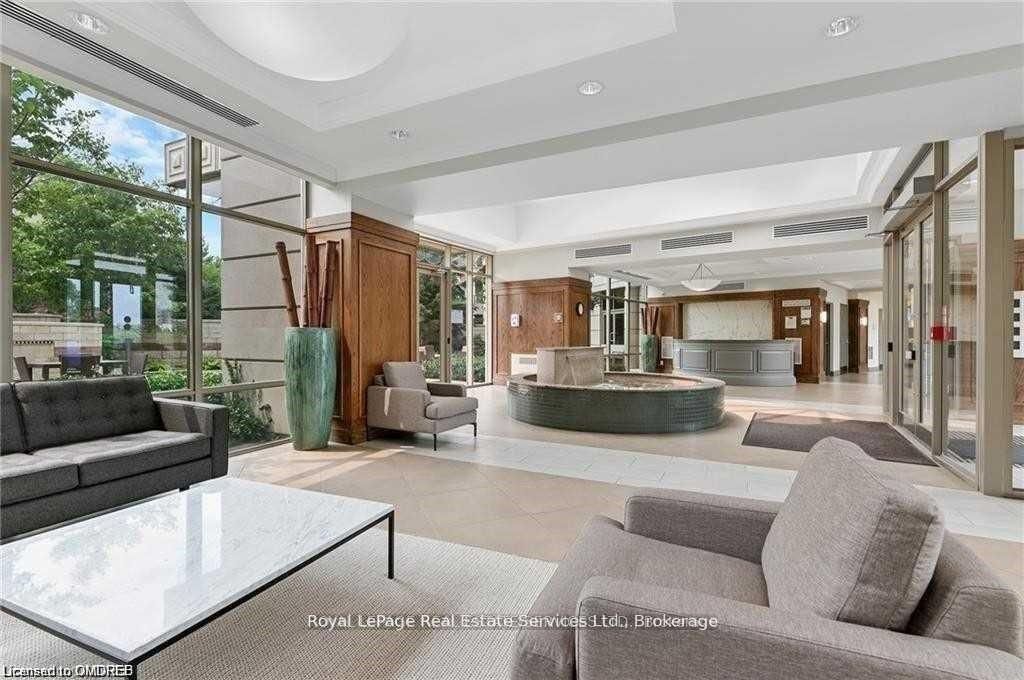 Photo 2 of Unit 302, 2391 Central Park Dr, Oakville, River Oaks — HOMEH