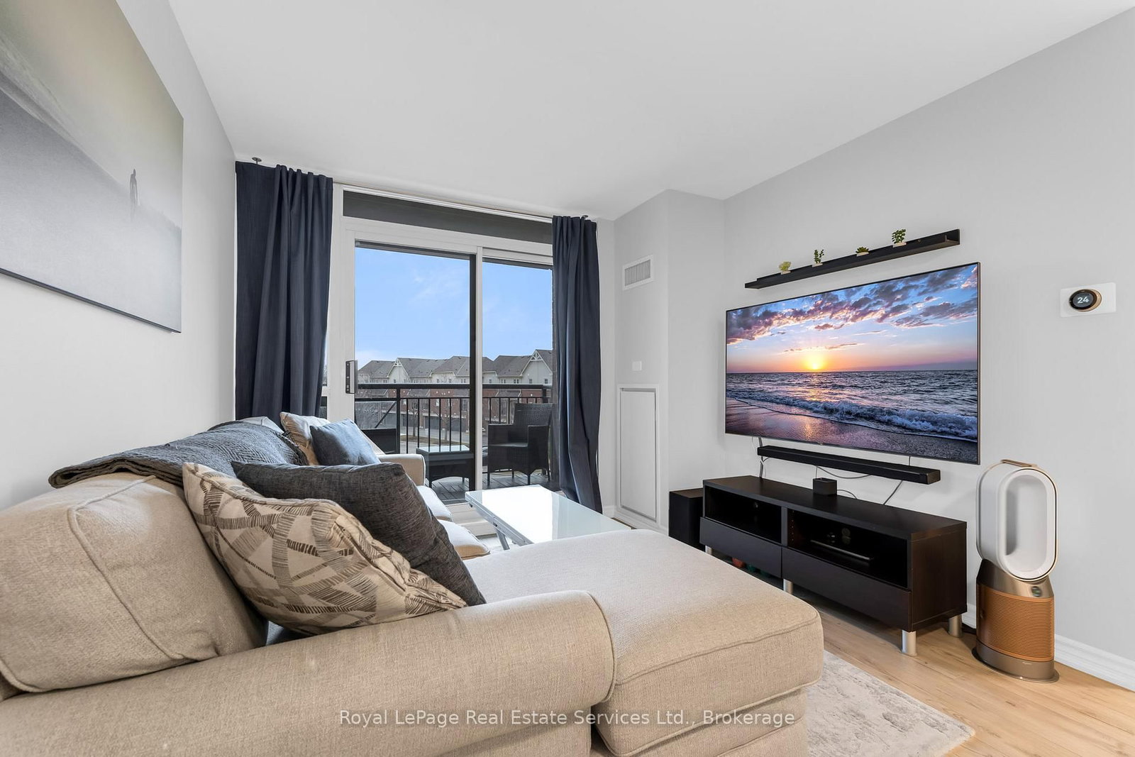 Photo 10 of Unit 302, 2391 Central Park Dr, Oakville, River Oaks — HOMEH