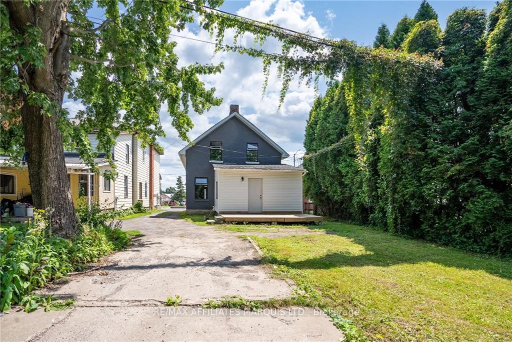 Photo 10 of 419 Water Street E, Cornwall — HOMEH