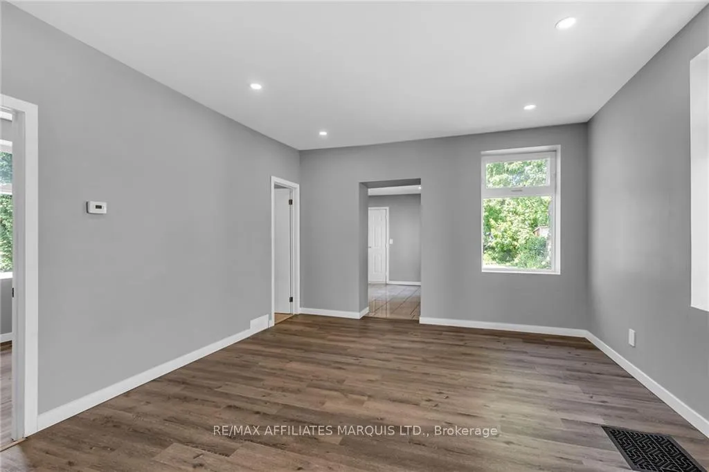 Photo 15 of 419 Water Street E, Cornwall — HOMEH