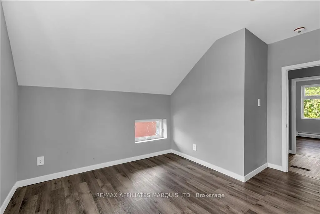 Photo 29 of 419 Water Street E, Cornwall — HOMEH