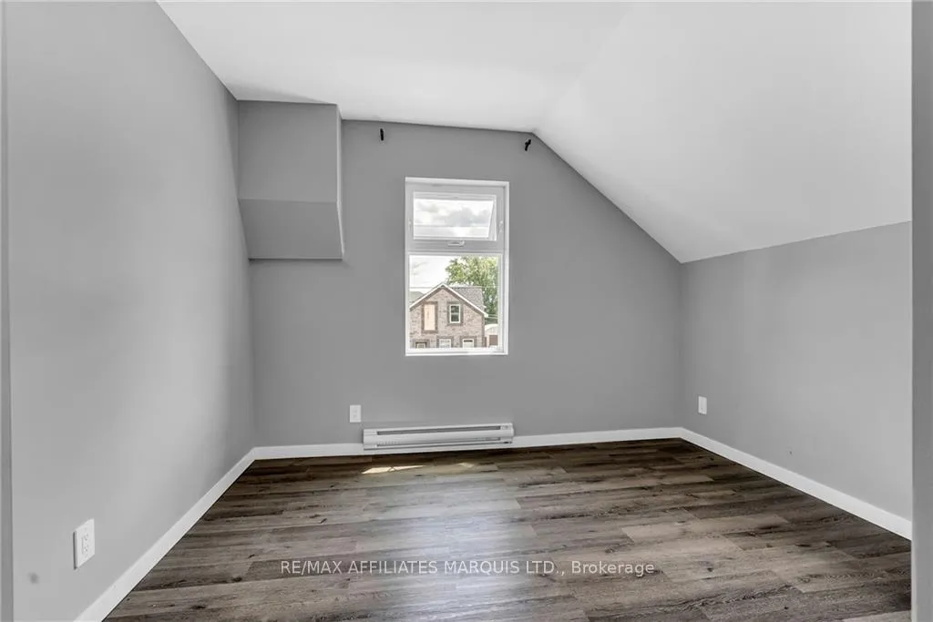 Photo 30 of 419 Water Street E, Cornwall — HOMEH