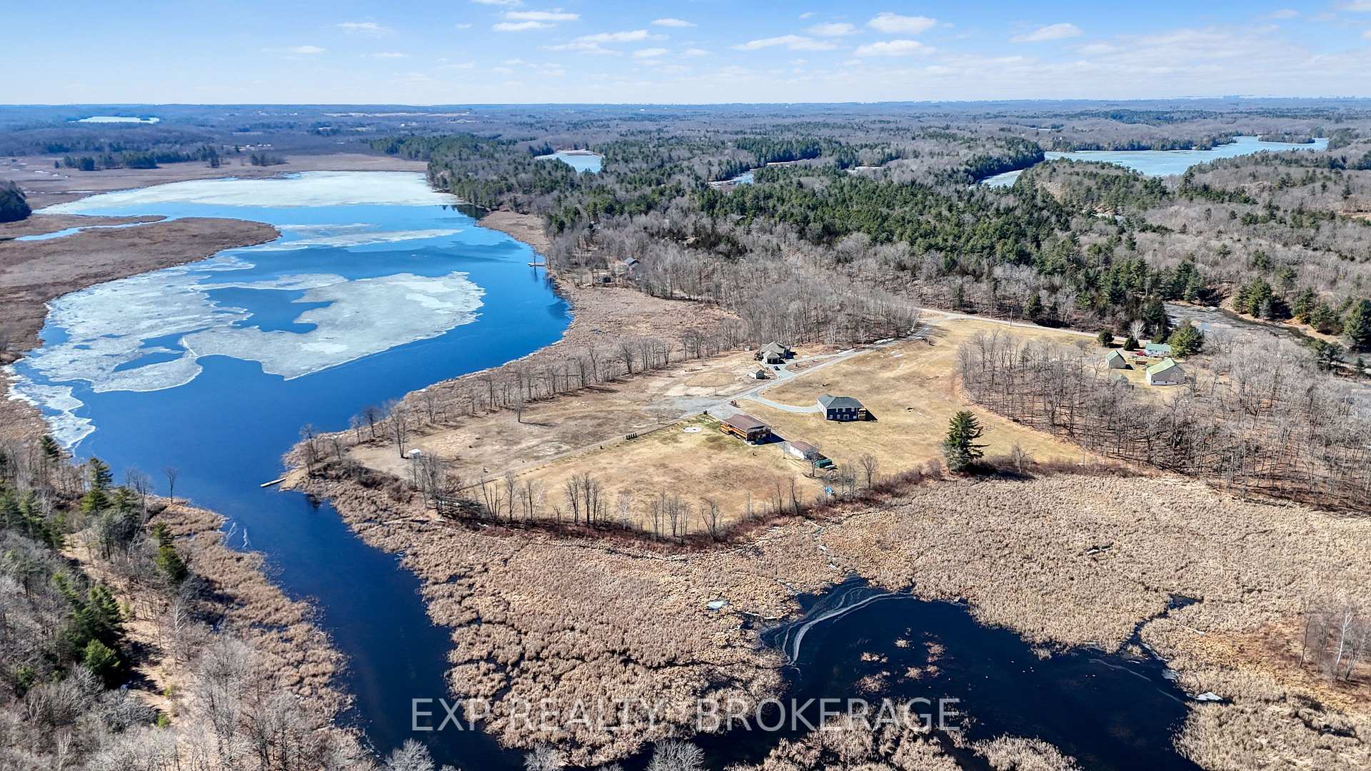 Photo 2 of 39 Starlight Lane, Frontenac, Frontenac South — HOMEH