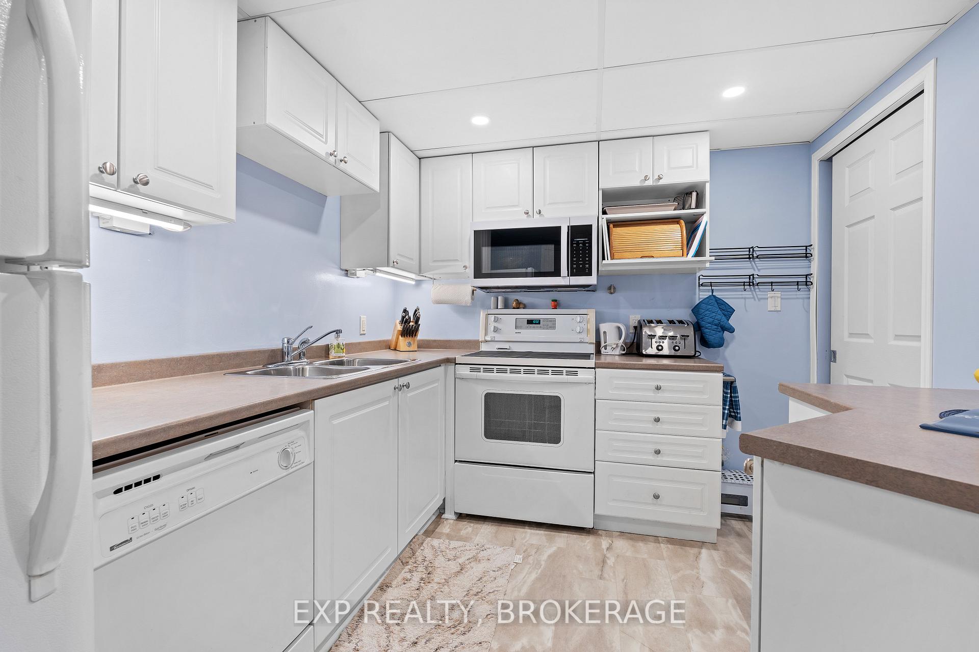 Photo 24 of 39 Starlight Lane, Frontenac, Frontenac South — HOMEH