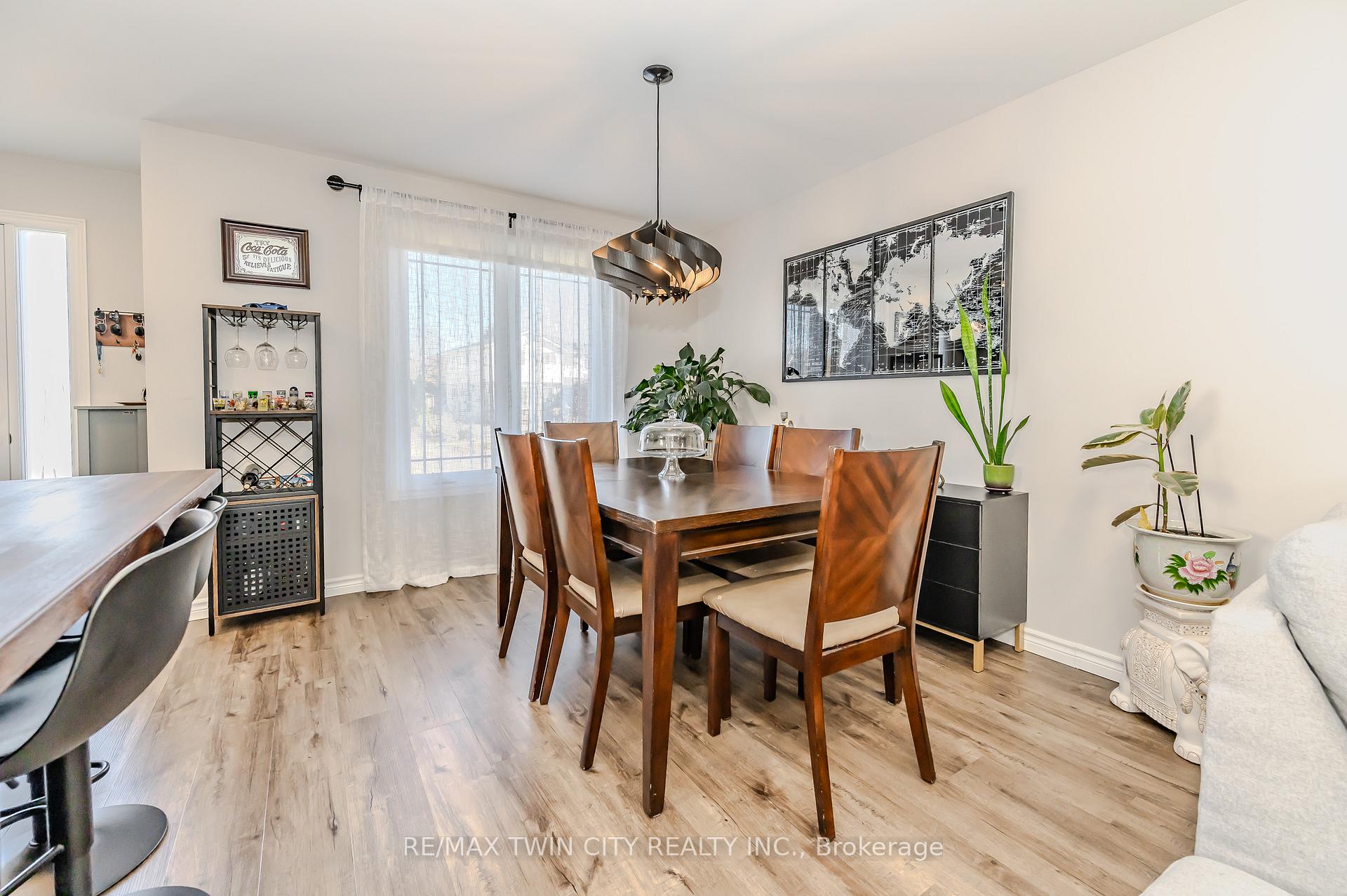 Photo 13 of 518 Mortimer Drive, Cambridge — HOMEH