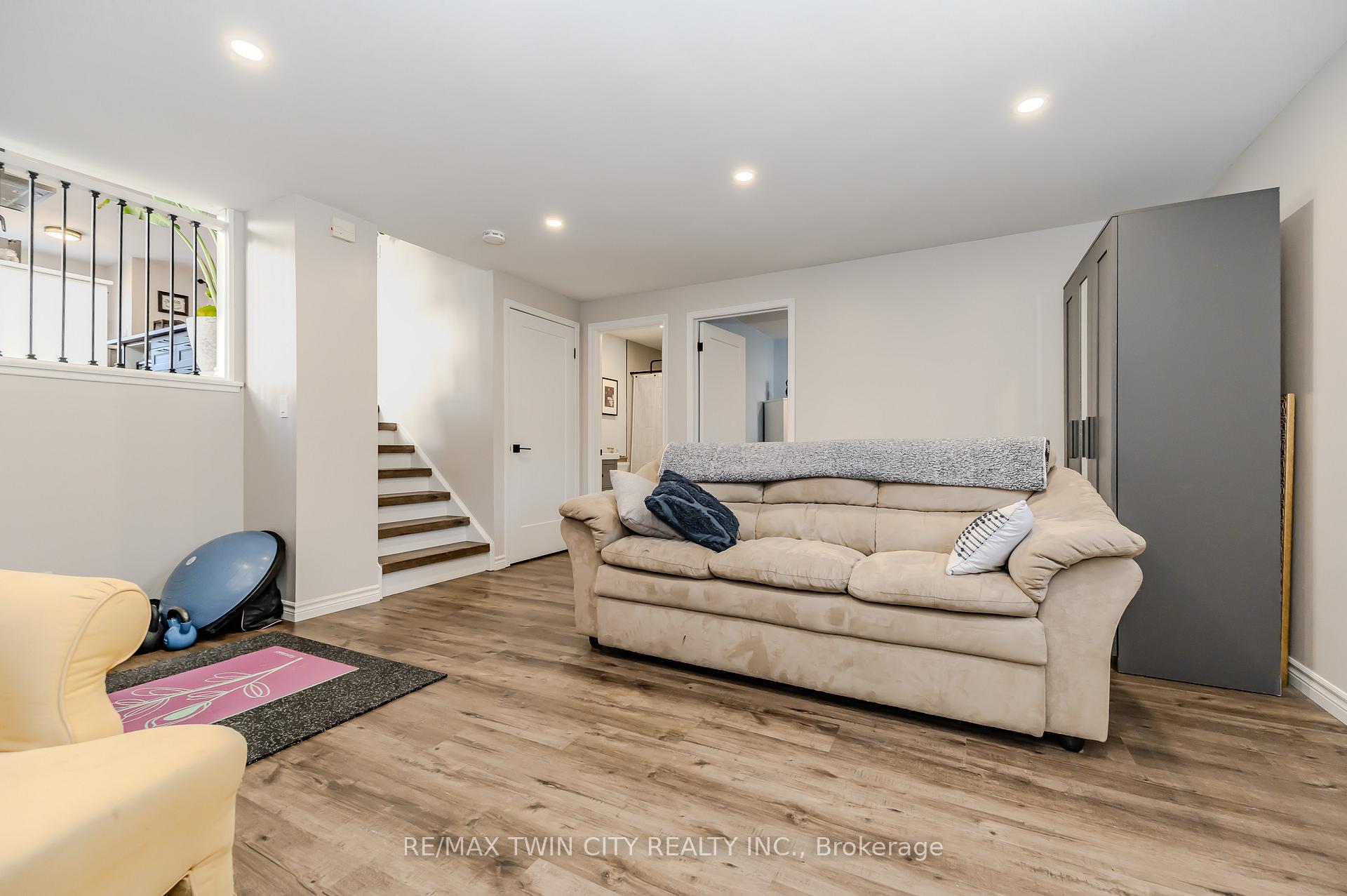 Photo 21 of 518 Mortimer Drive, Cambridge — HOMEH