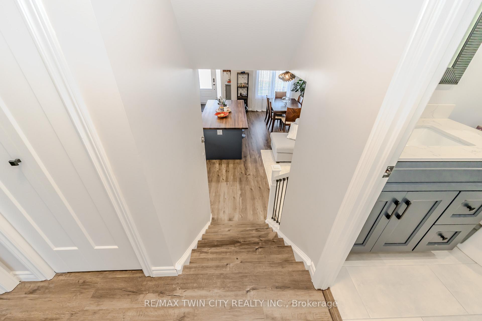 Photo 25 of 518 Mortimer Drive, Cambridge — HOMEH