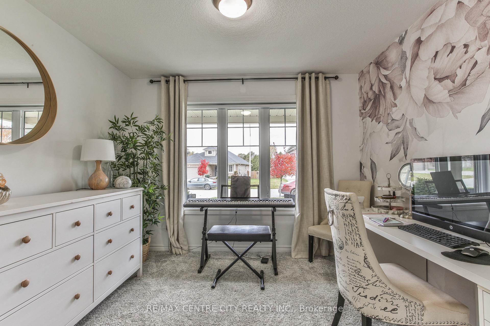 Photo 21 of 177 Tarry Parkway, Aylmer — HOMEH