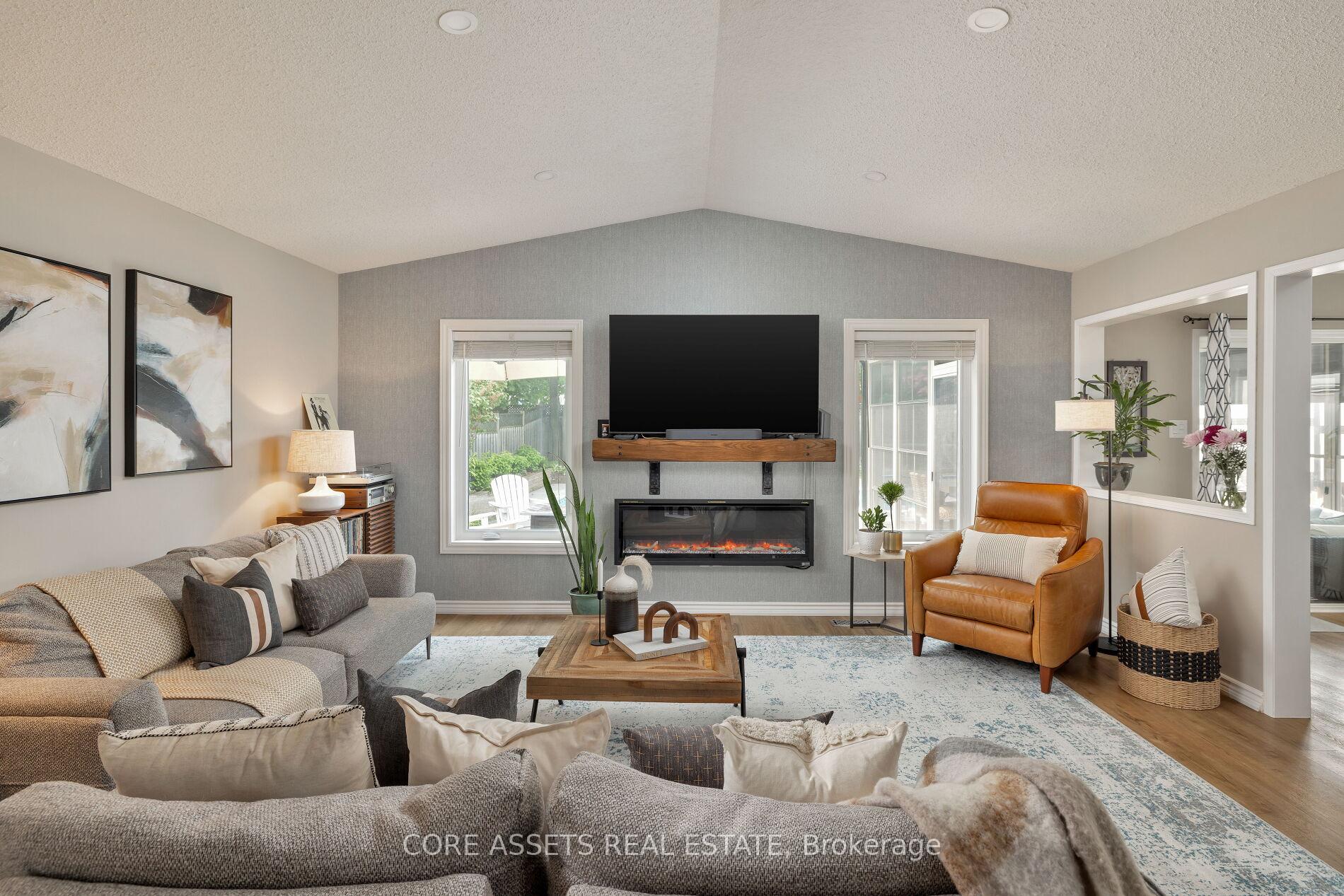 Photo 9 of 170 Harmer Drive, Clarington, Newcastle — HOMEH