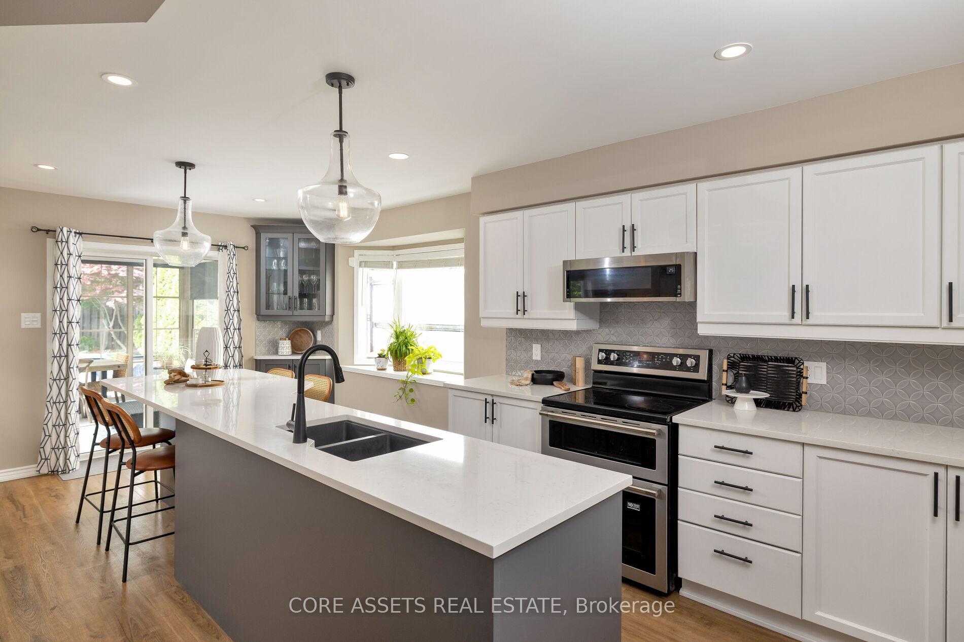 Photo 15 of 170 Harmer Drive, Clarington, Newcastle — HOMEH