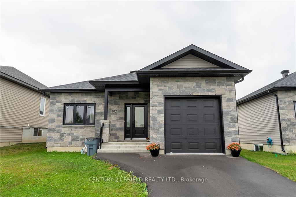 Photo 1 of 142 Bellwood Drive, Cornwall — HOMEH