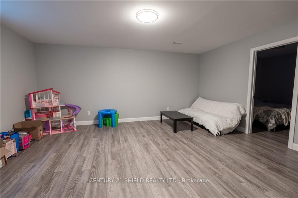 Photo 15 of 142 Bellwood Drive, Cornwall — HOMEH
