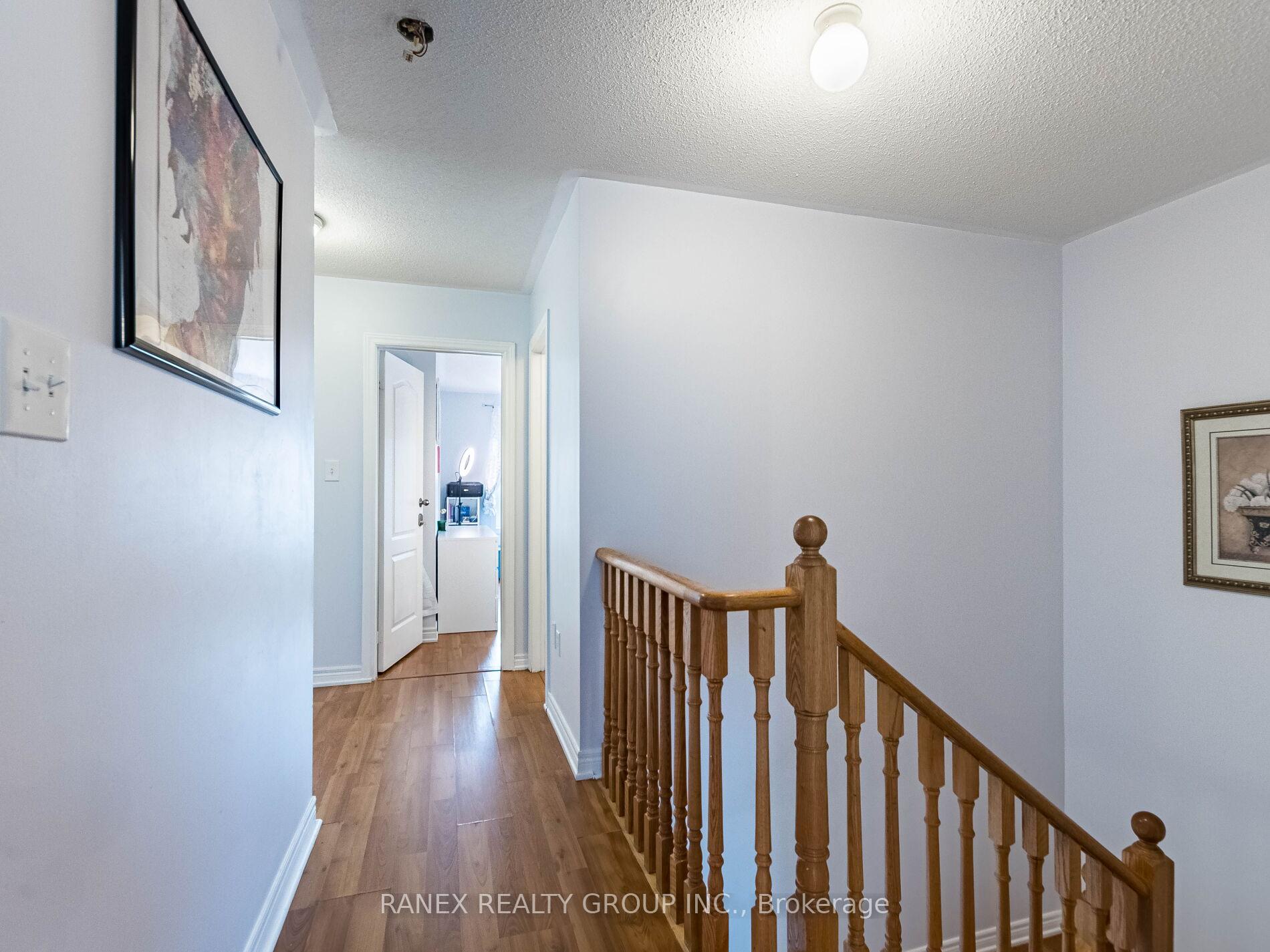 Photo 23 of 18 Tundra Swan Road, Brampton, Sandringham-Wellington — HOMEH