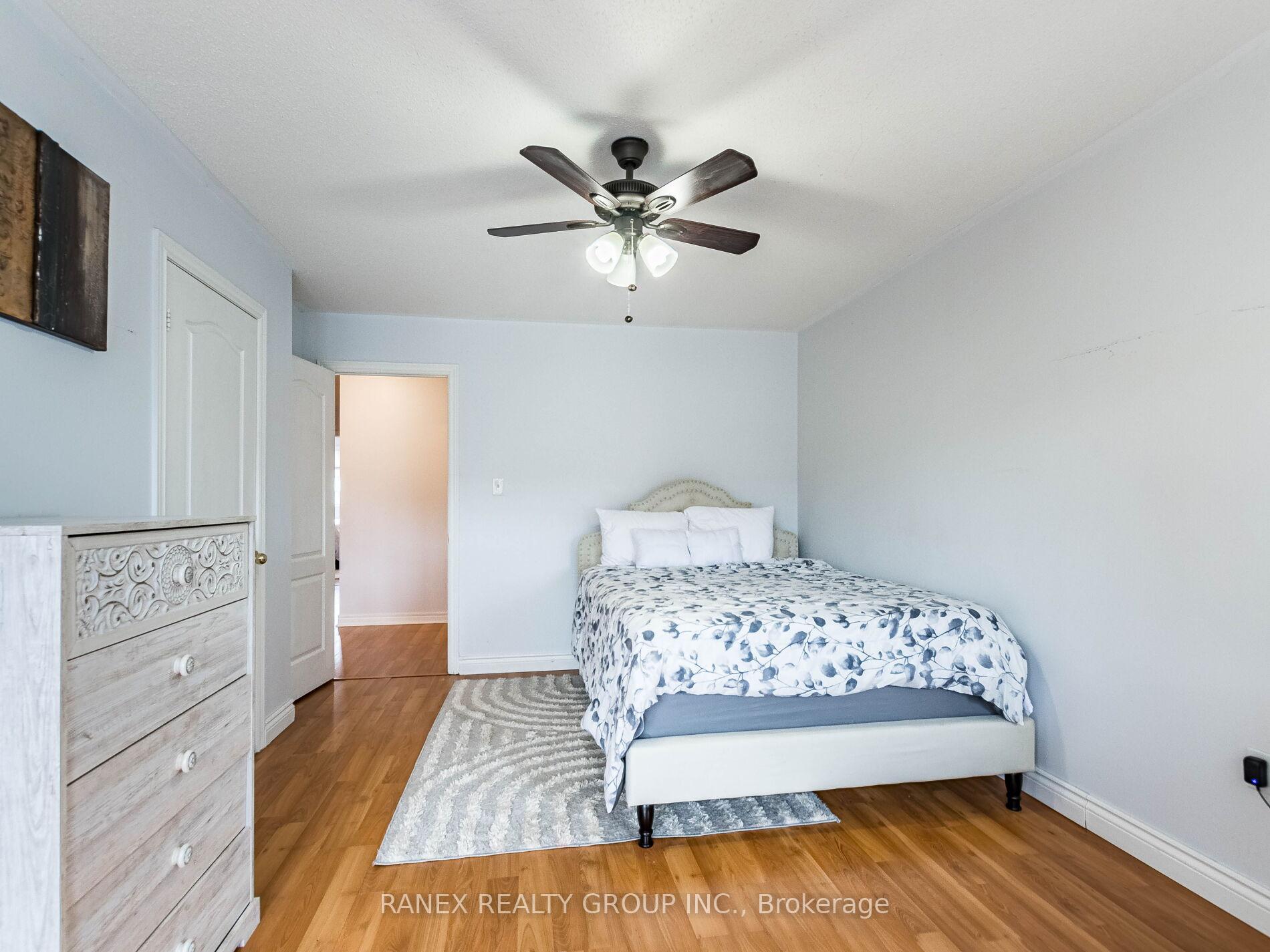 Photo 31 of 18 Tundra Swan Road, Brampton, Sandringham-Wellington — HOMEH