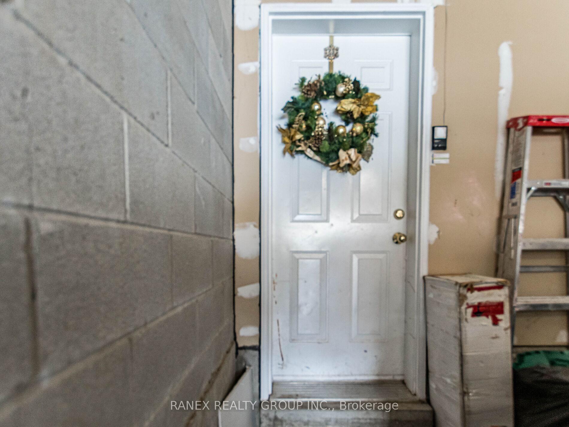 Photo 41 of 18 Tundra Swan Road, Brampton, Sandringham-Wellington — HOMEH