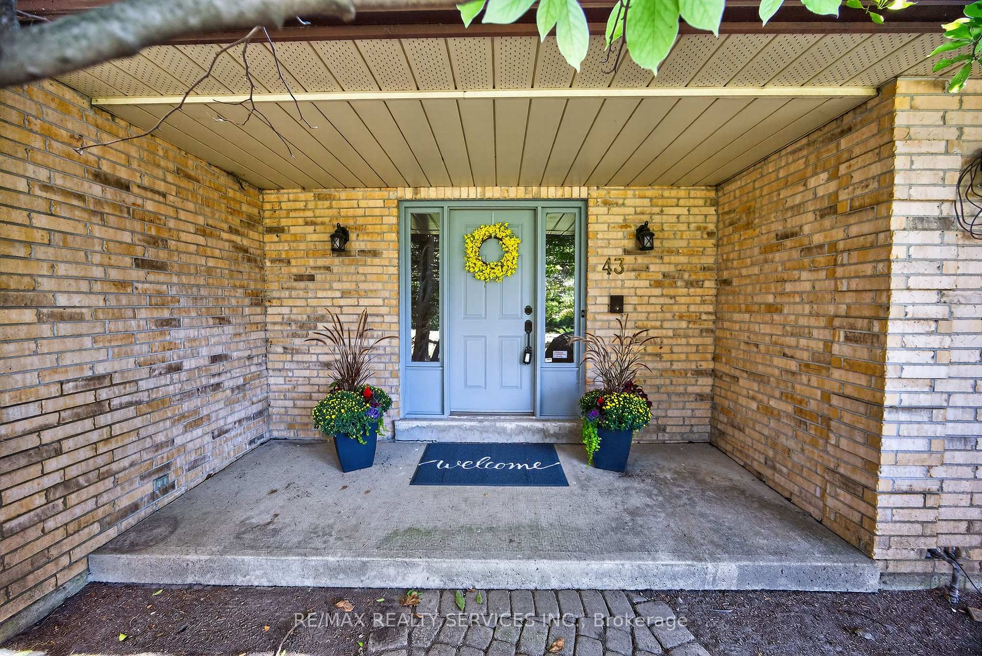 Photo 3 of 43 Mccort Drive, Caledon, Caledon Village — HOMEH