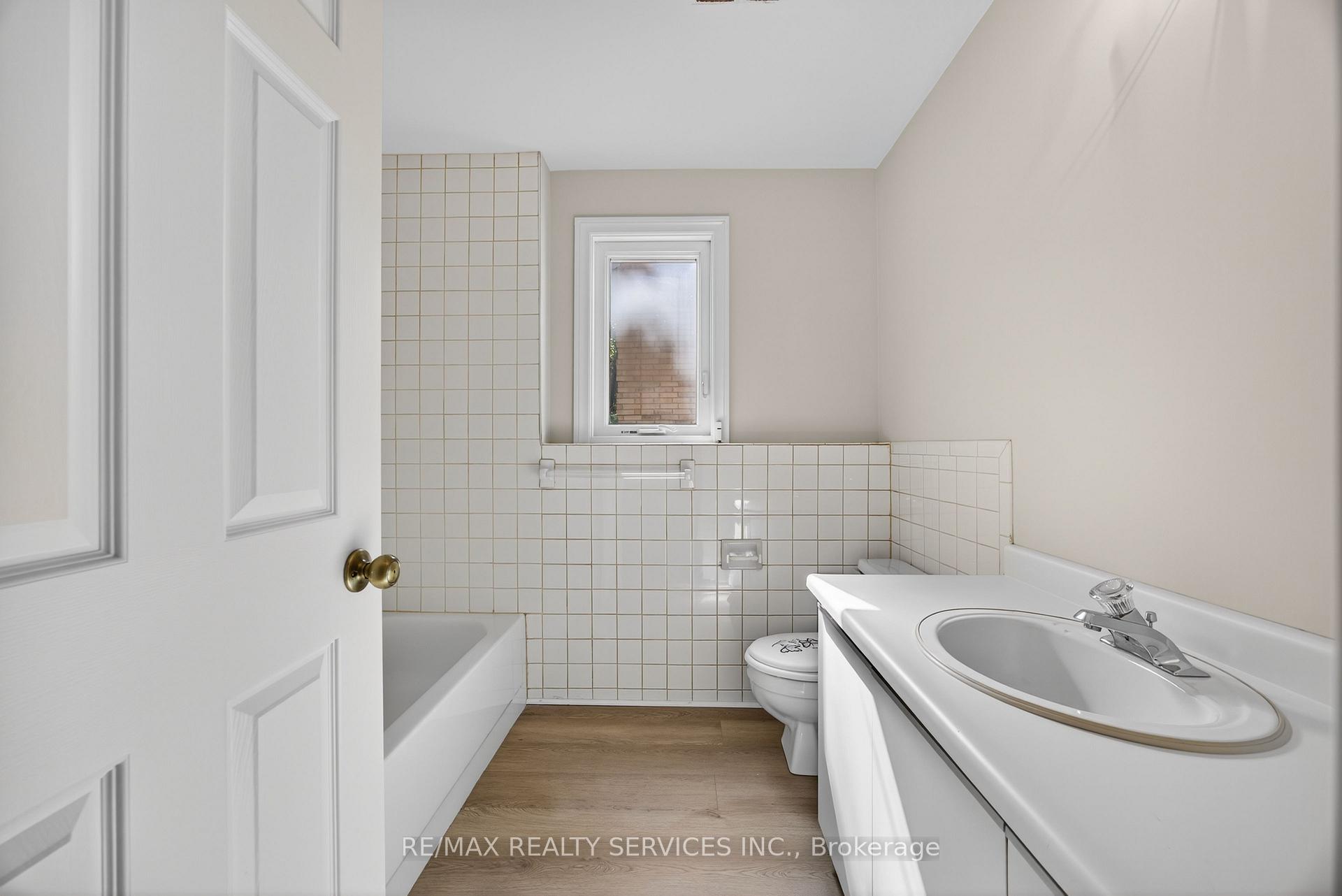 Photo 32 of 43 Mccort Drive, Caledon, Caledon Village — HOMEH