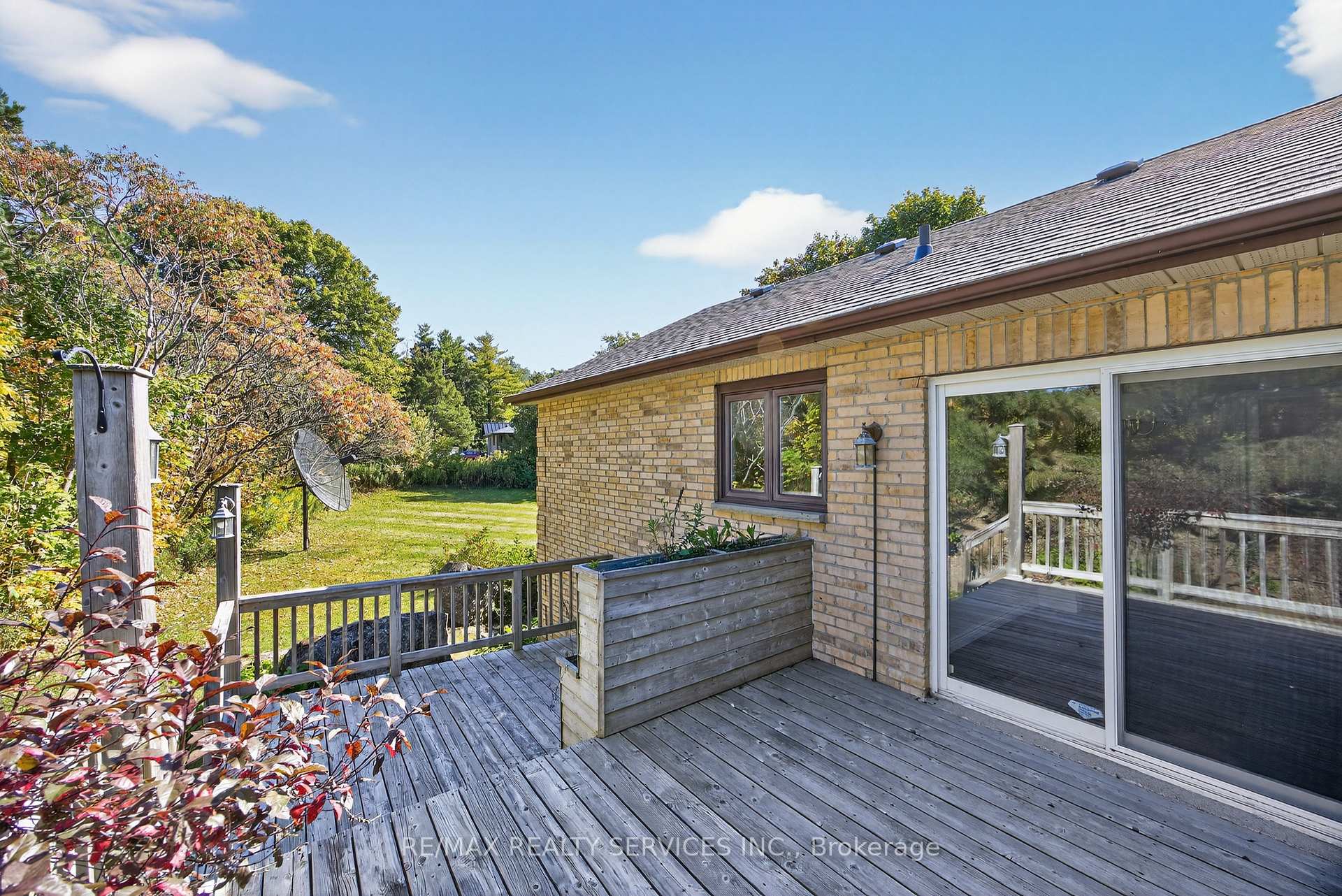 Photo 35 of 43 Mccort Drive, Caledon, Caledon Village — HOMEH