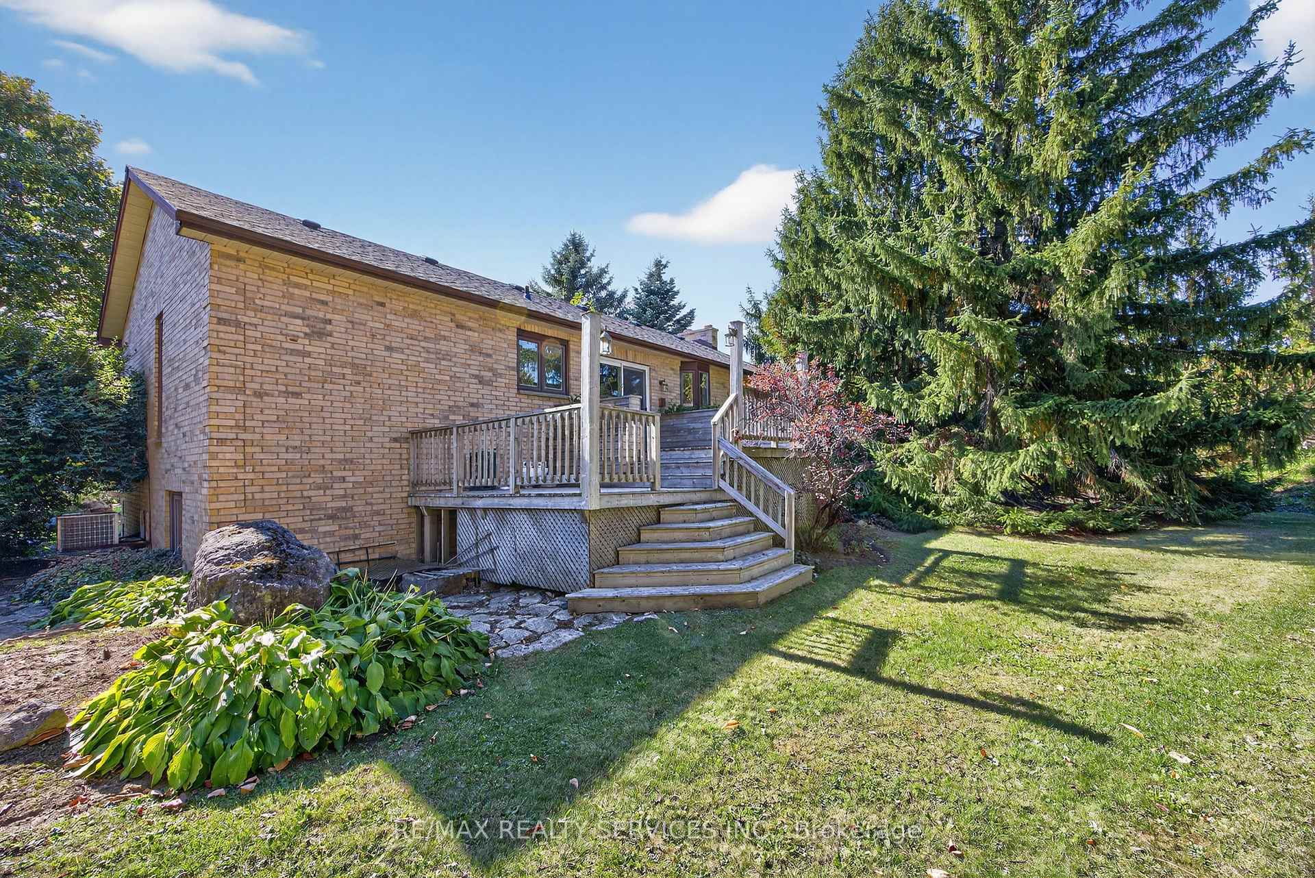 Photo 49 of 43 Mccort Drive, Caledon, Caledon Village — HOMEH