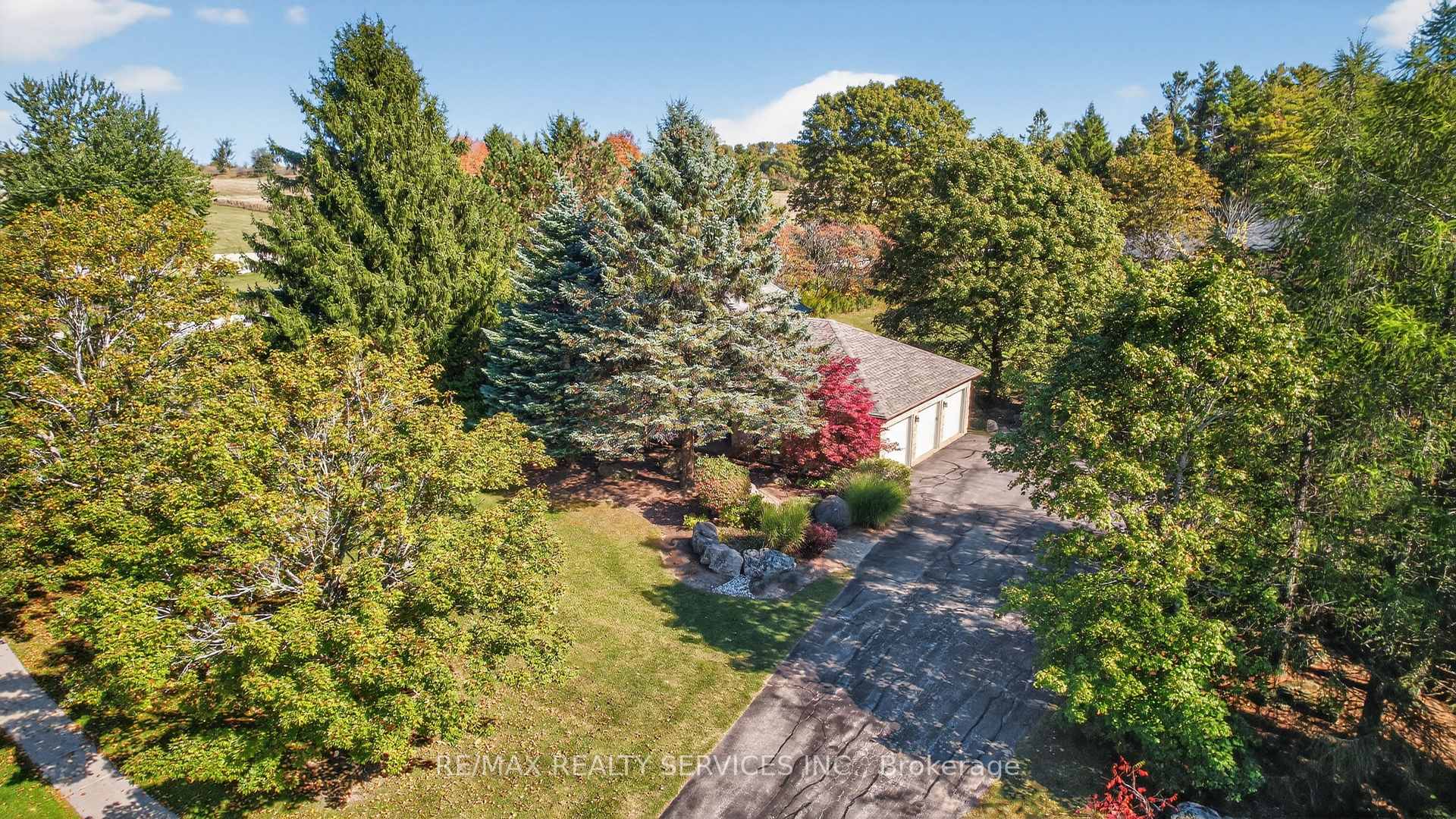 Photo 48 of 43 Mccort Drive, Caledon, Caledon Village — HOMEH
