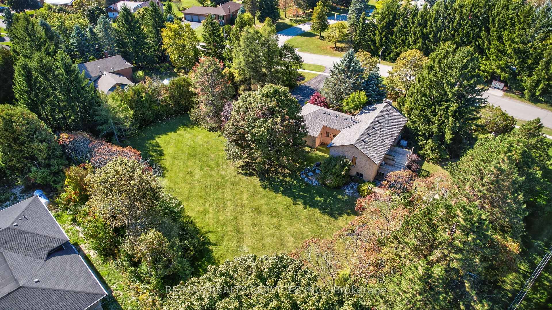 Photo 47 of 43 Mccort Drive, Caledon, Caledon Village — HOMEH
