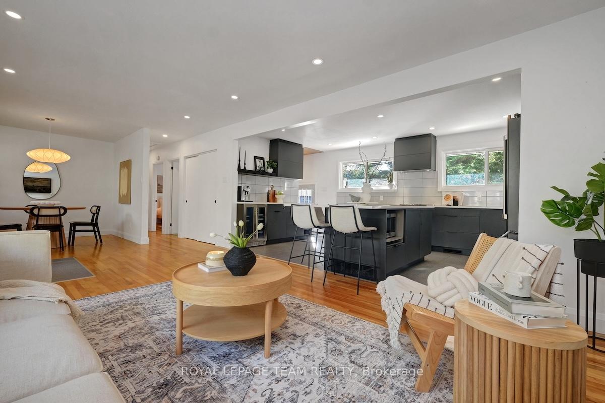 Photo 7 of 884 Admiral Avenue, Ottawa, Carlington — HOMEH