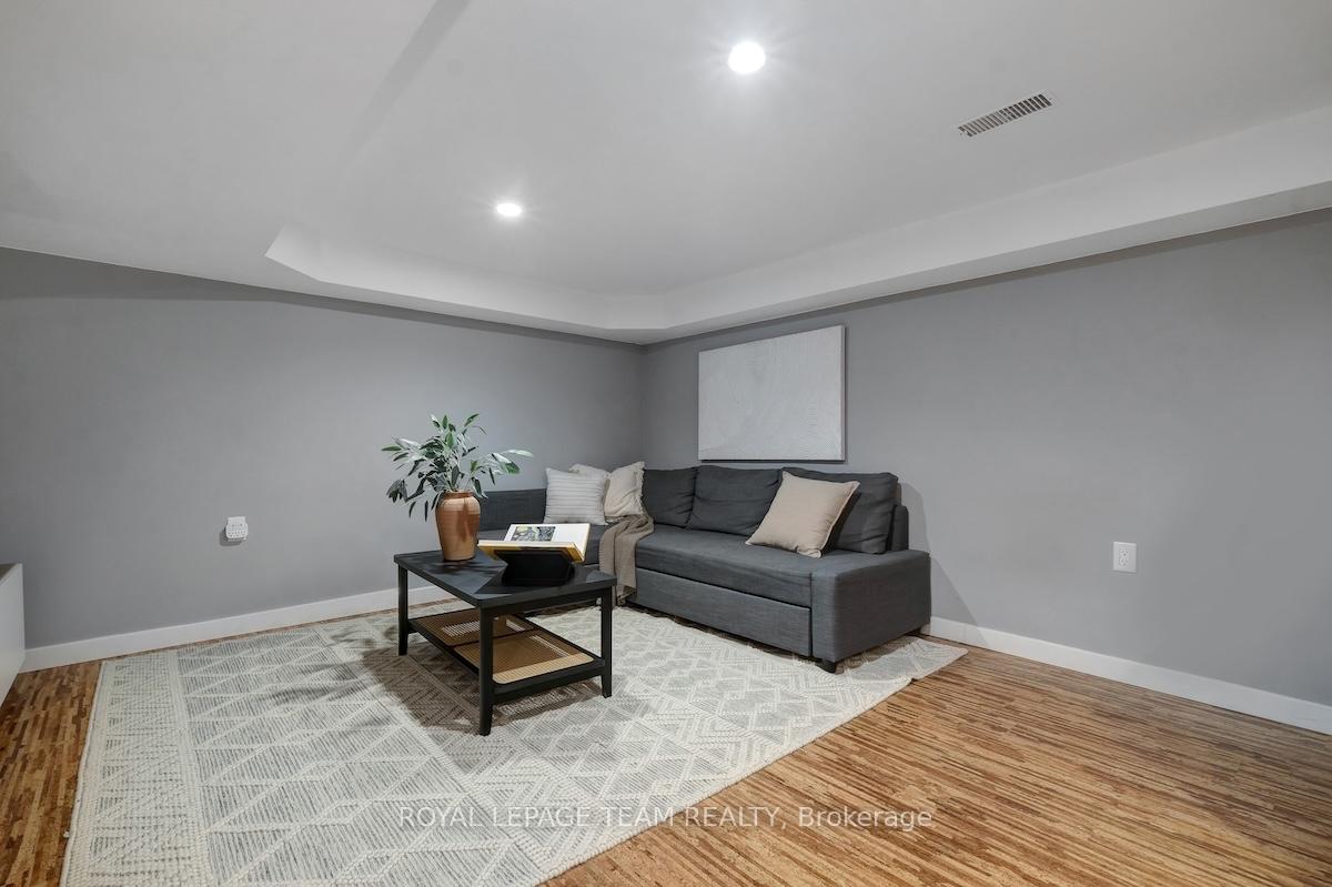 Photo 33 of 884 Admiral Avenue, Ottawa, Carlington — HOMEH