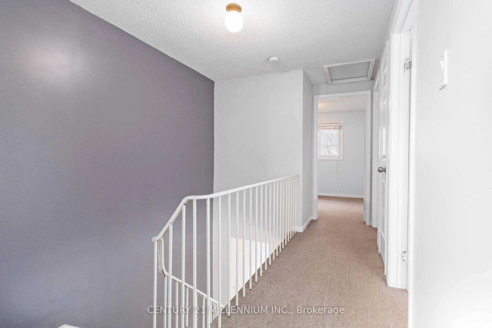 Photo 13 of 53 Courtleigh Square, Brampton, Heart Lake East — HOMEH
