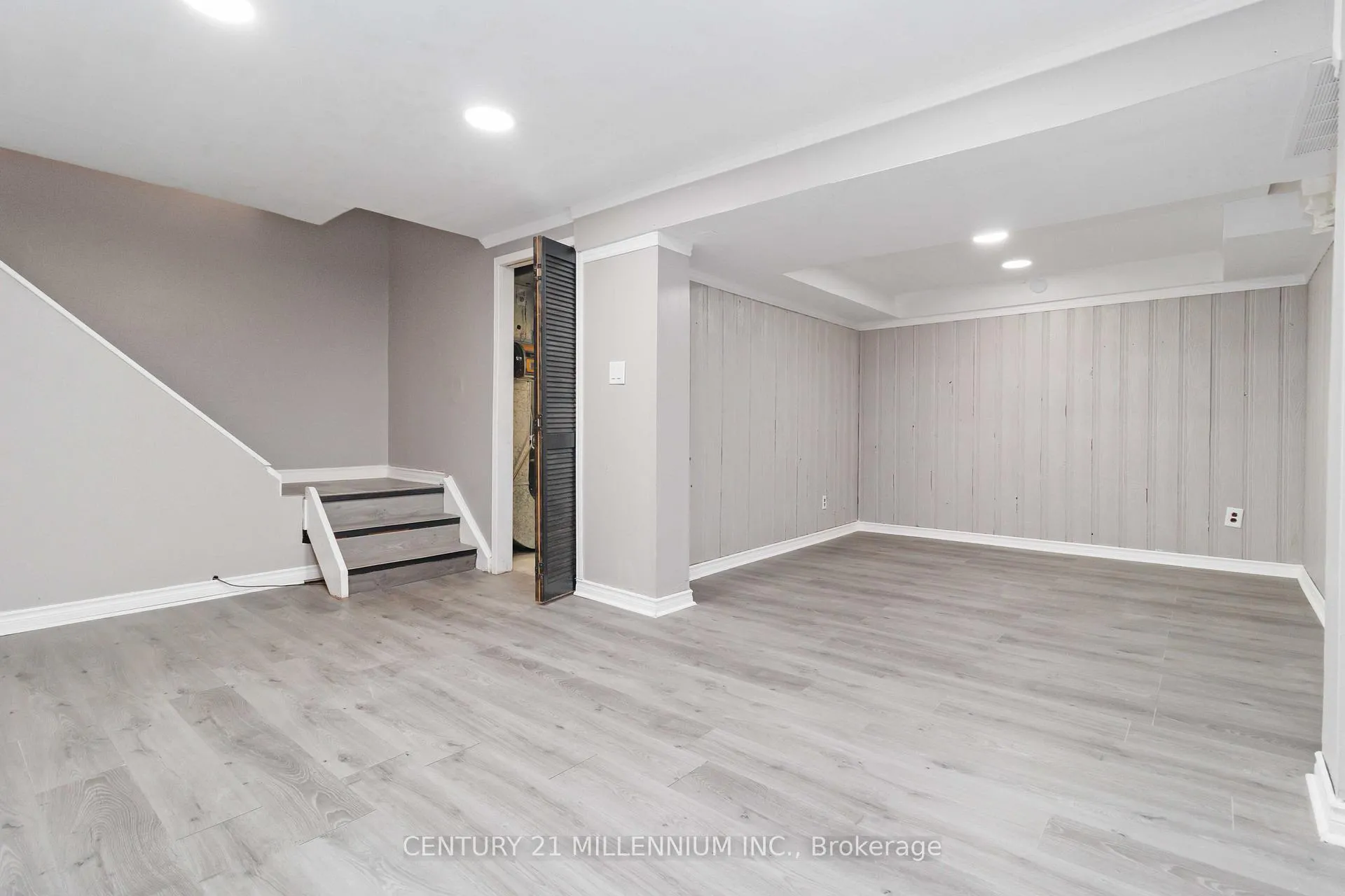 Photo 20 of 53 Courtleigh Square, Brampton, Heart Lake East — HOMEH