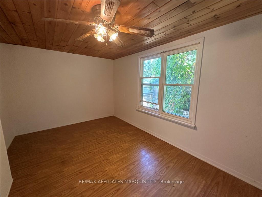 Photo 10 of 731 Gloucester Street N, Cornwall — HOMEH