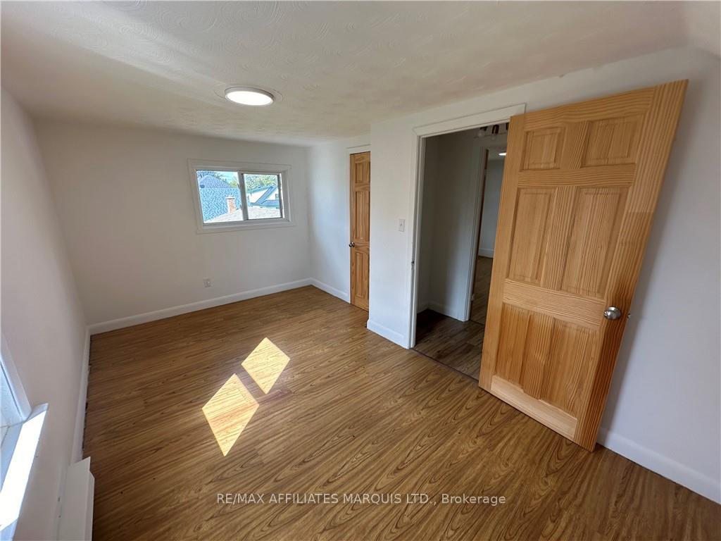 Photo 19 of 731 Gloucester Street N, Cornwall — HOMEH