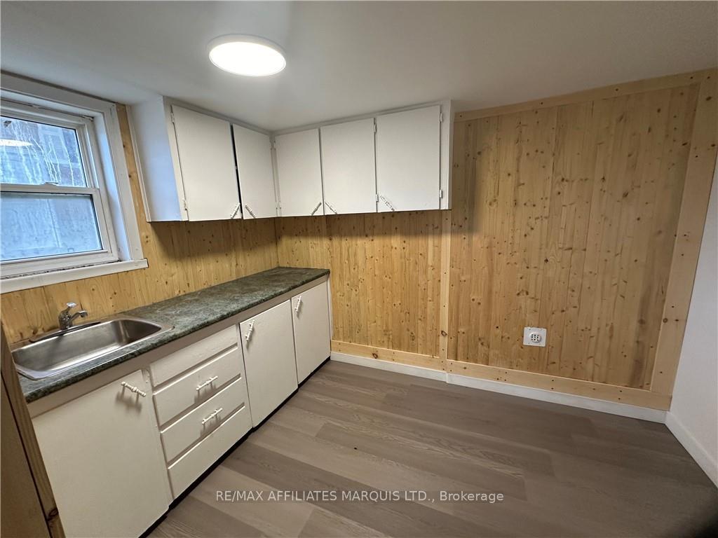 Photo 20 of 731 Gloucester Street N, Cornwall — HOMEH