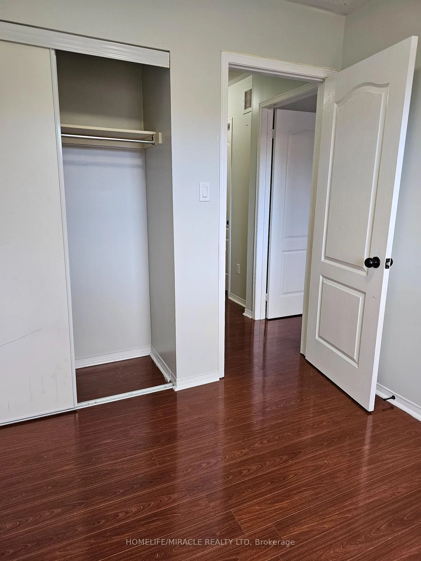 Photo 15 of 20 Whiteface Crescent, Brampton, Fletcher's Meadow — HOMEH