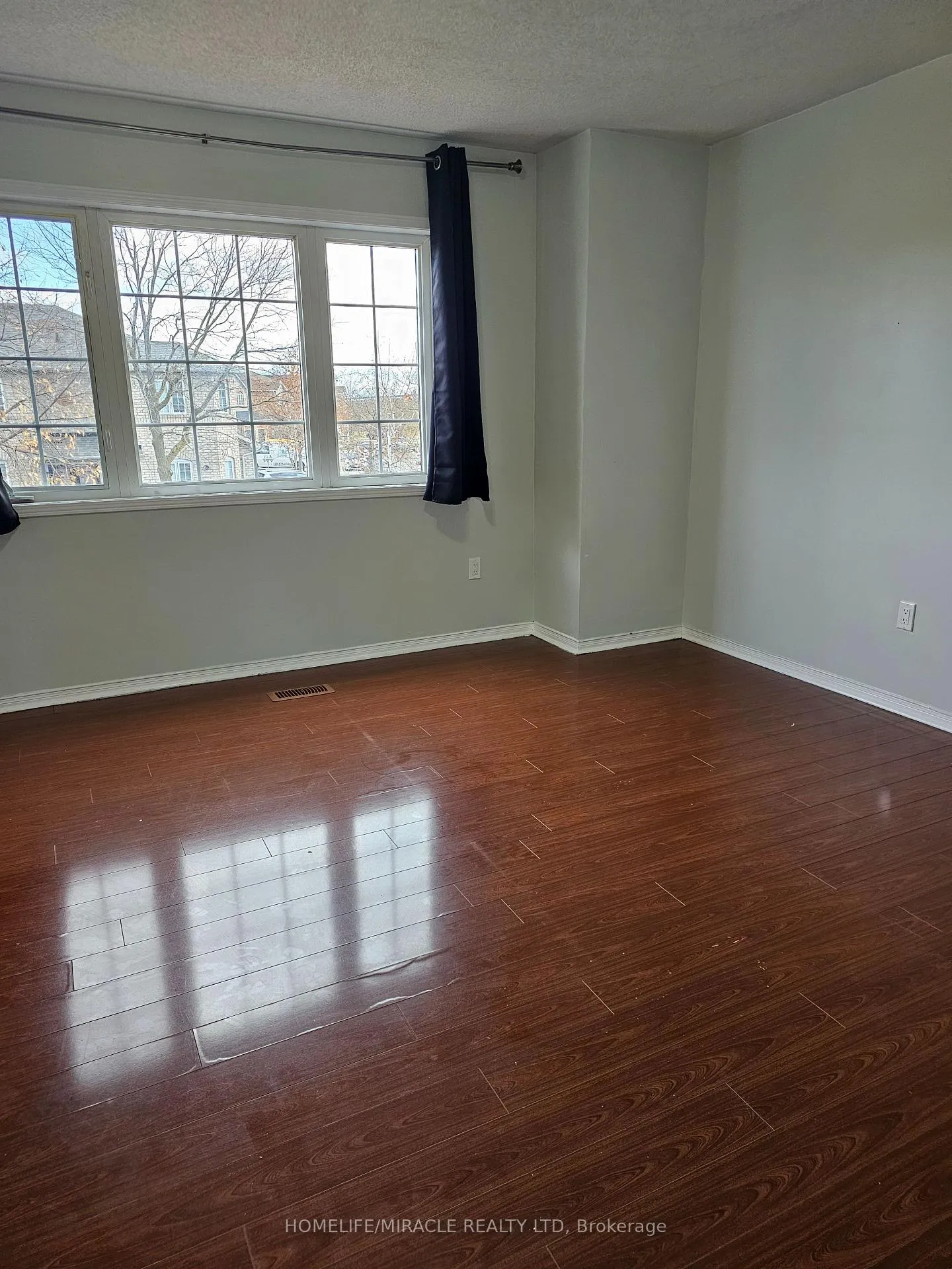 Photo 19 of 20 Whiteface Crescent, Brampton, Fletcher's Meadow — HOMEH