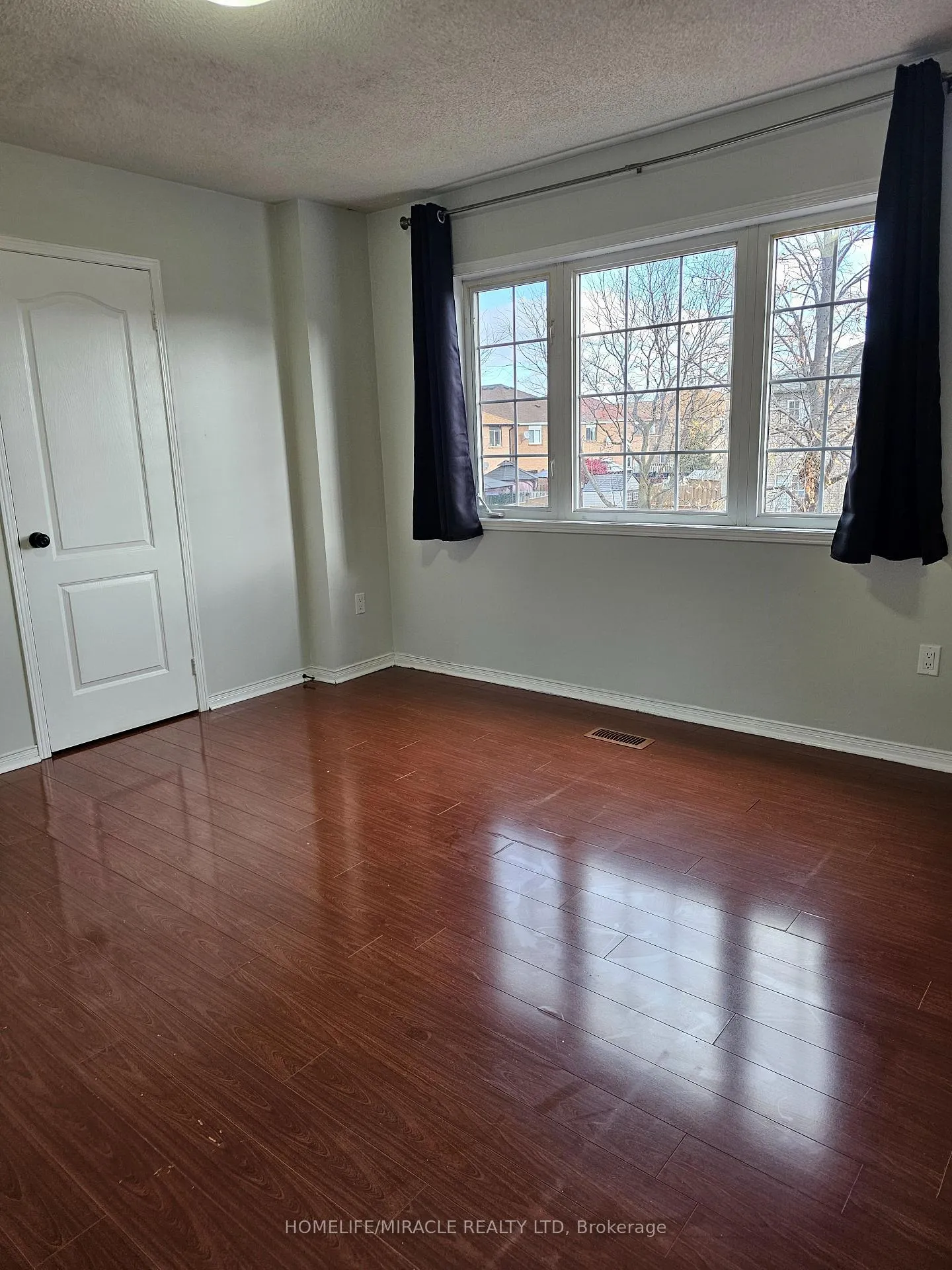 Photo 20 of 20 Whiteface Crescent, Brampton, Fletcher's Meadow — HOMEH